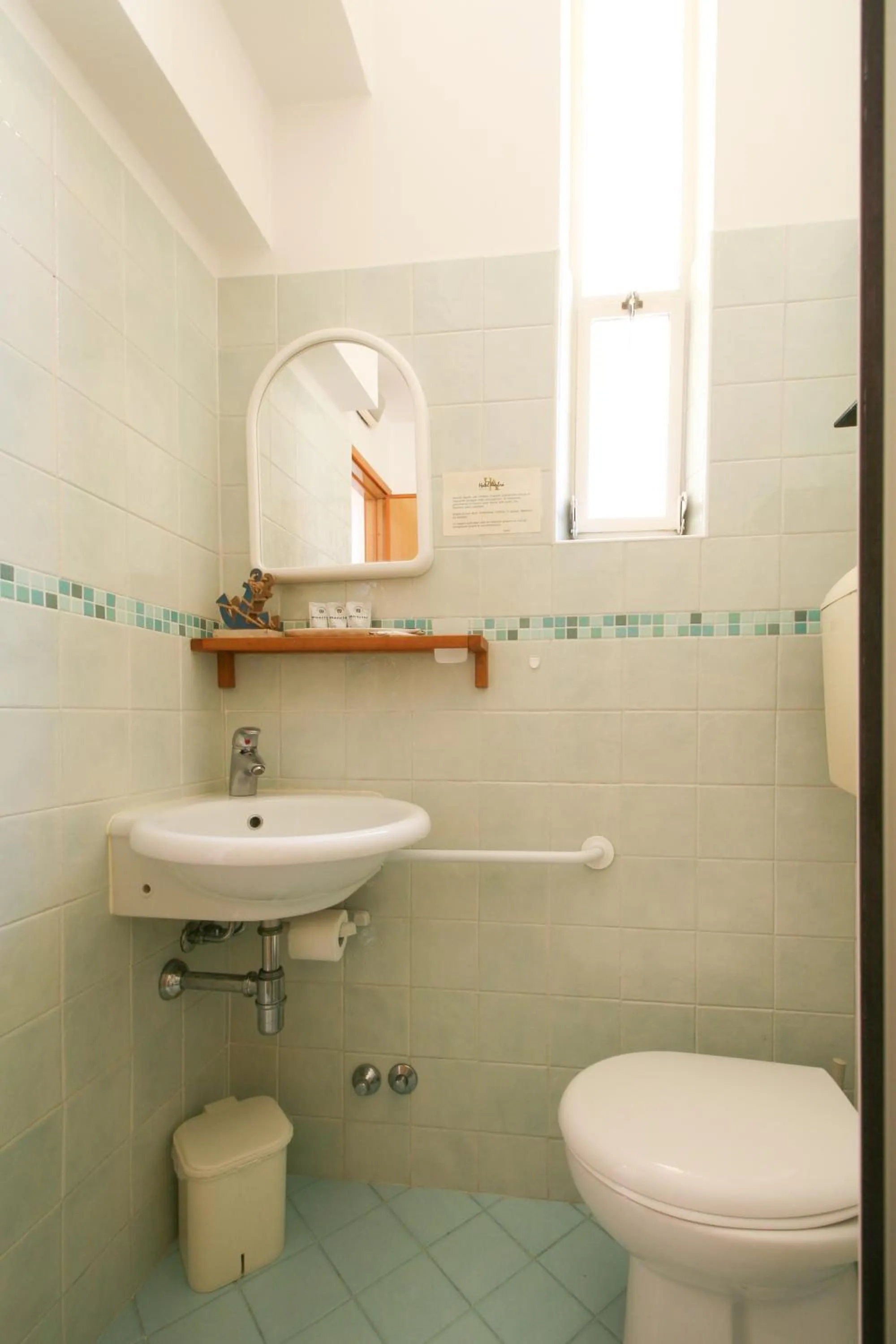 Toilet in Ambra Hotel Cattolica