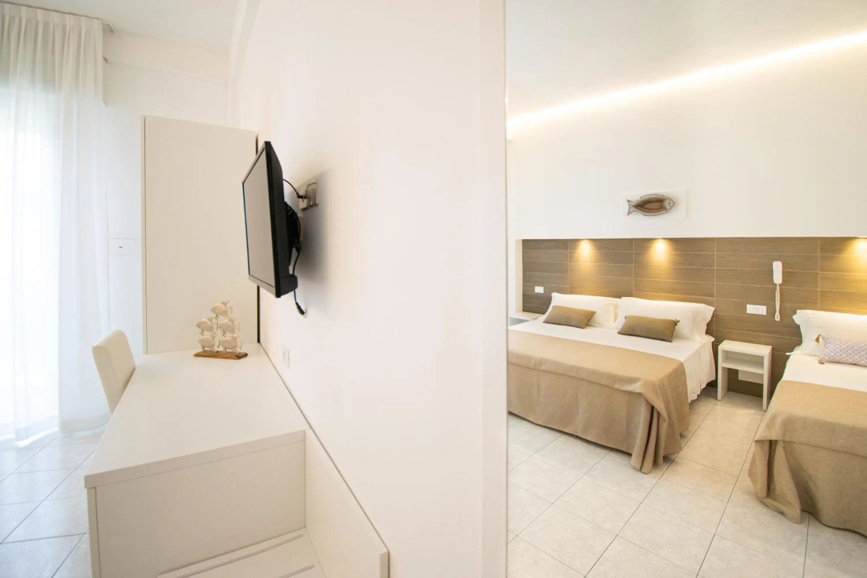 TV and multimedia, Bed in Ambra Hotel Cattolica