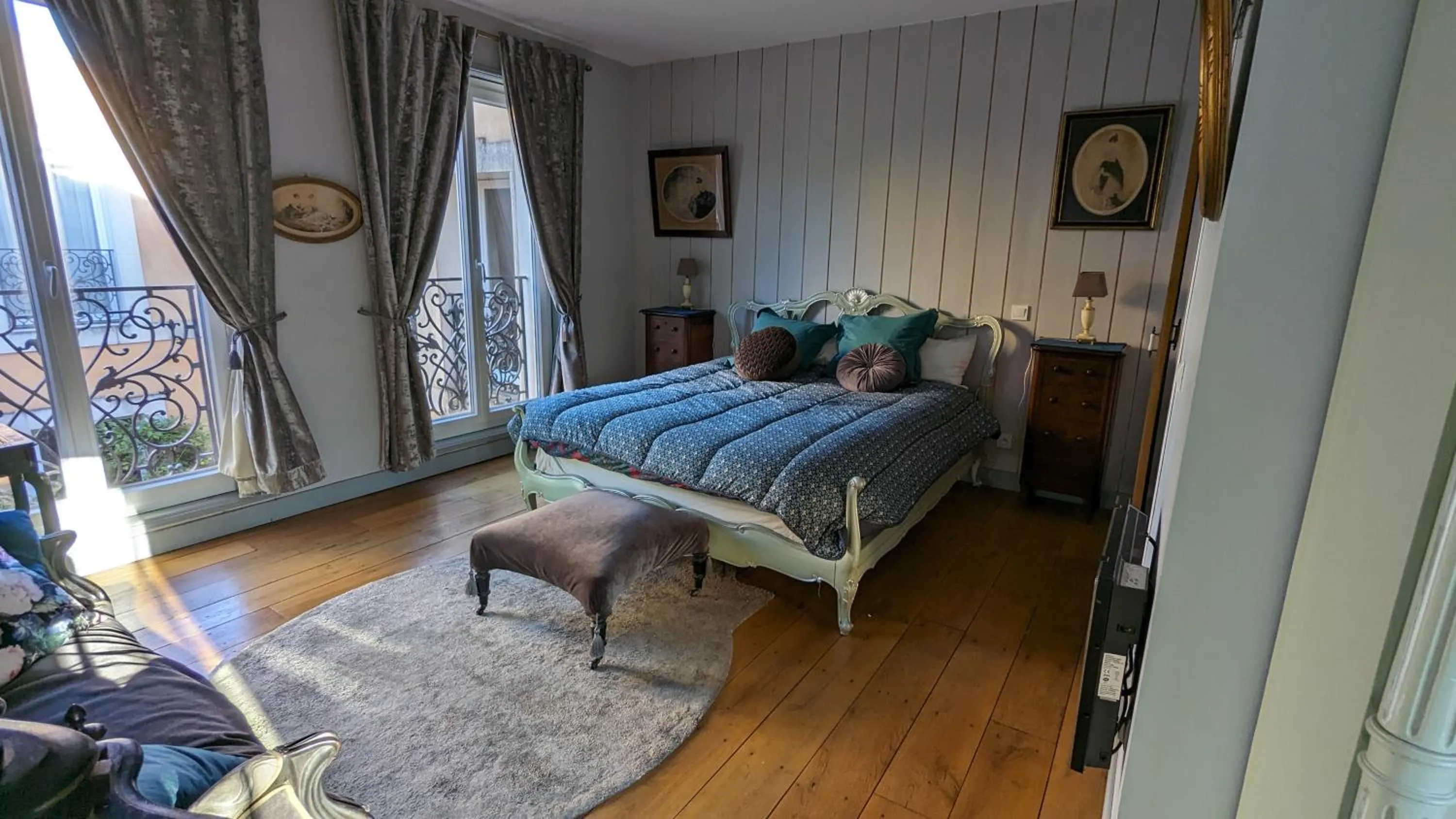 Bedroom, Bed in Chambre d'Hôtes La Grenade Bleue