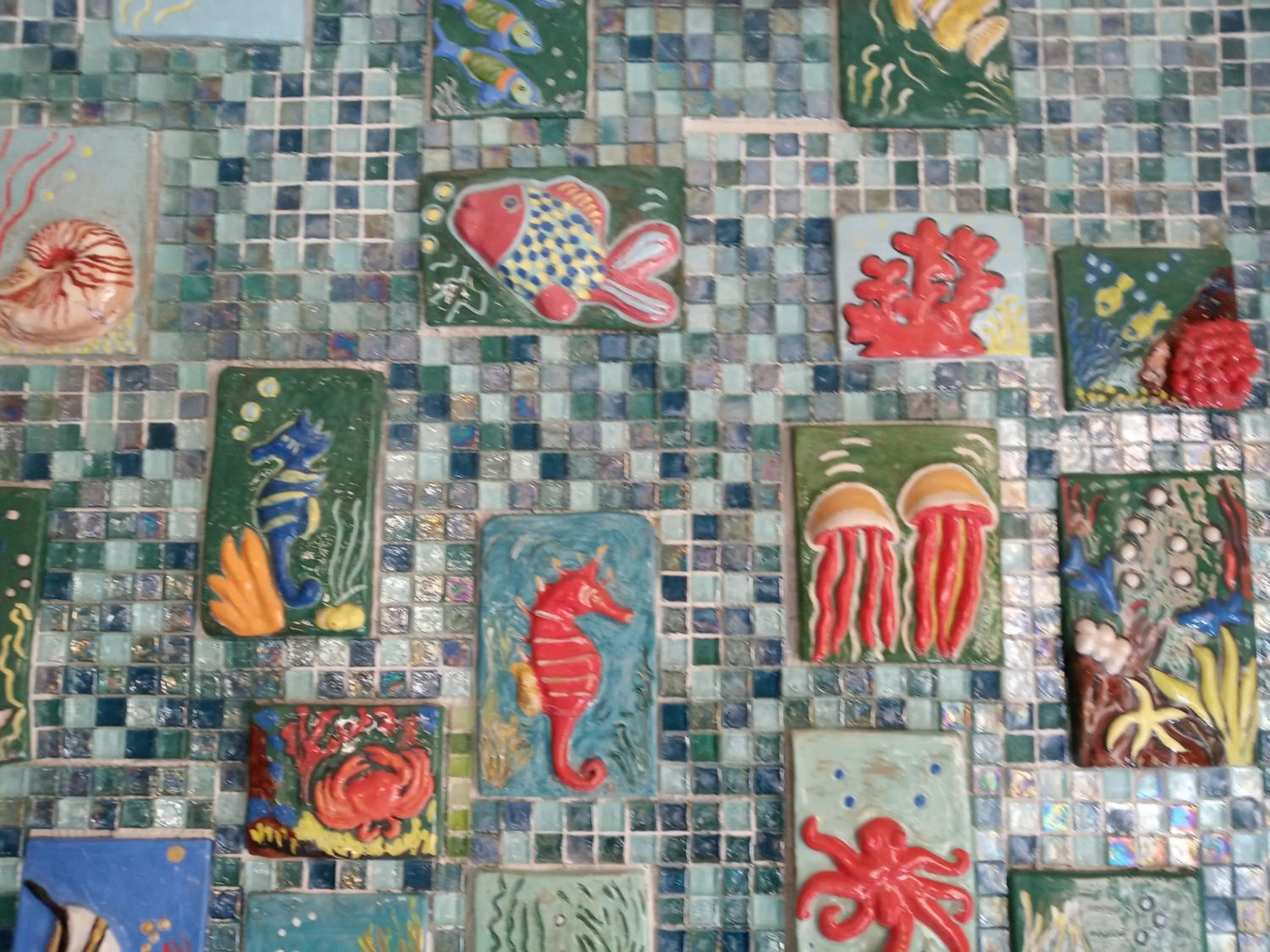 Decorative detail in Chambre d'Hôtes La Grenade Bleue