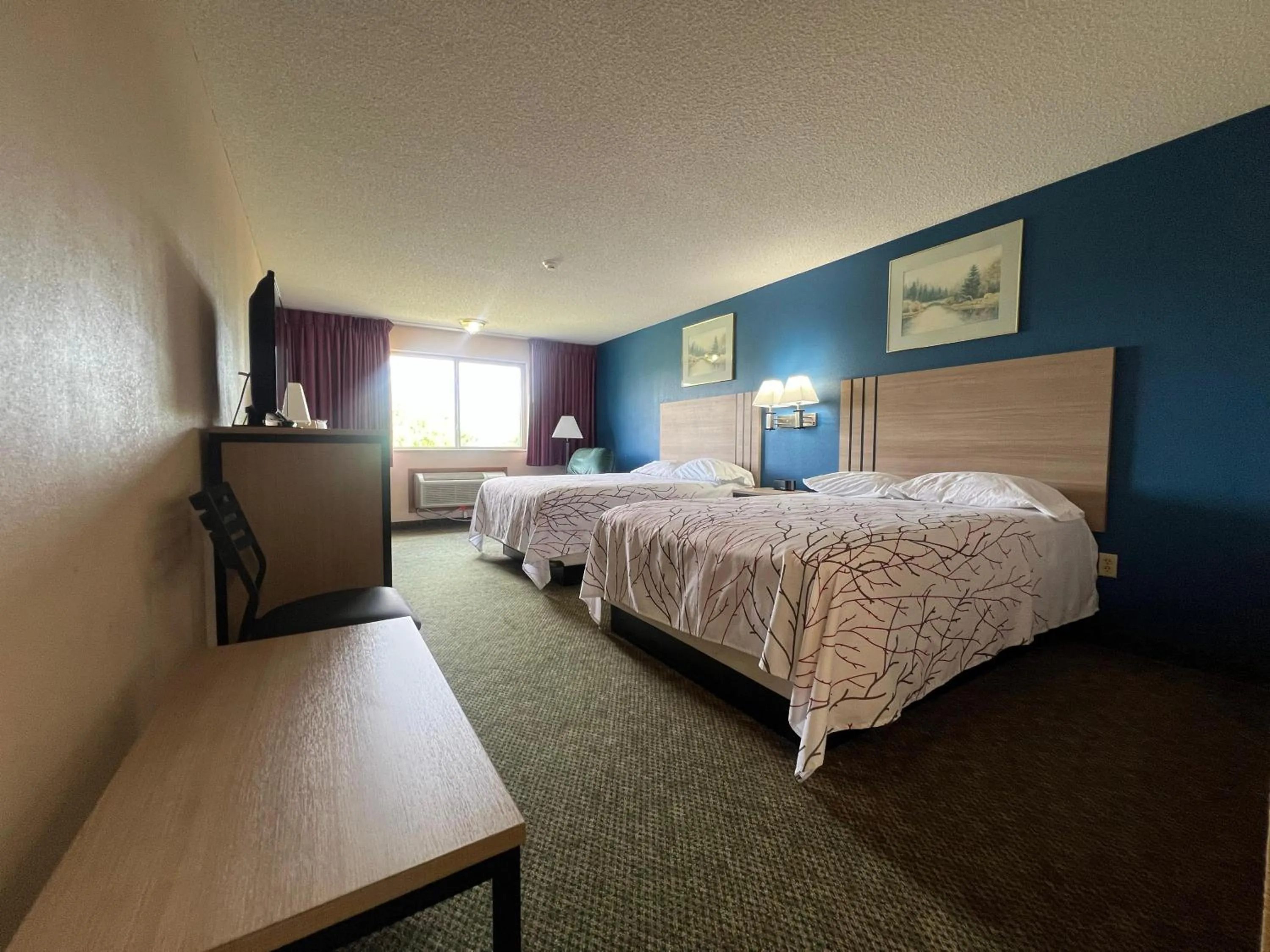 Bedroom, Bed in Marysville Surf Motel Kansas US 77