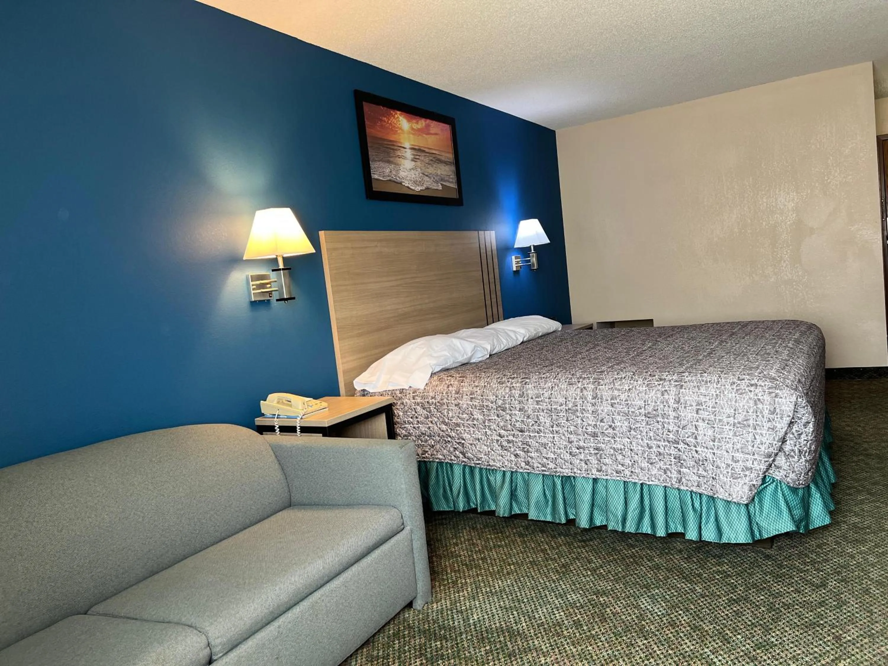 Bedroom, Bed in Marysville Surf Motel Kansas US 77