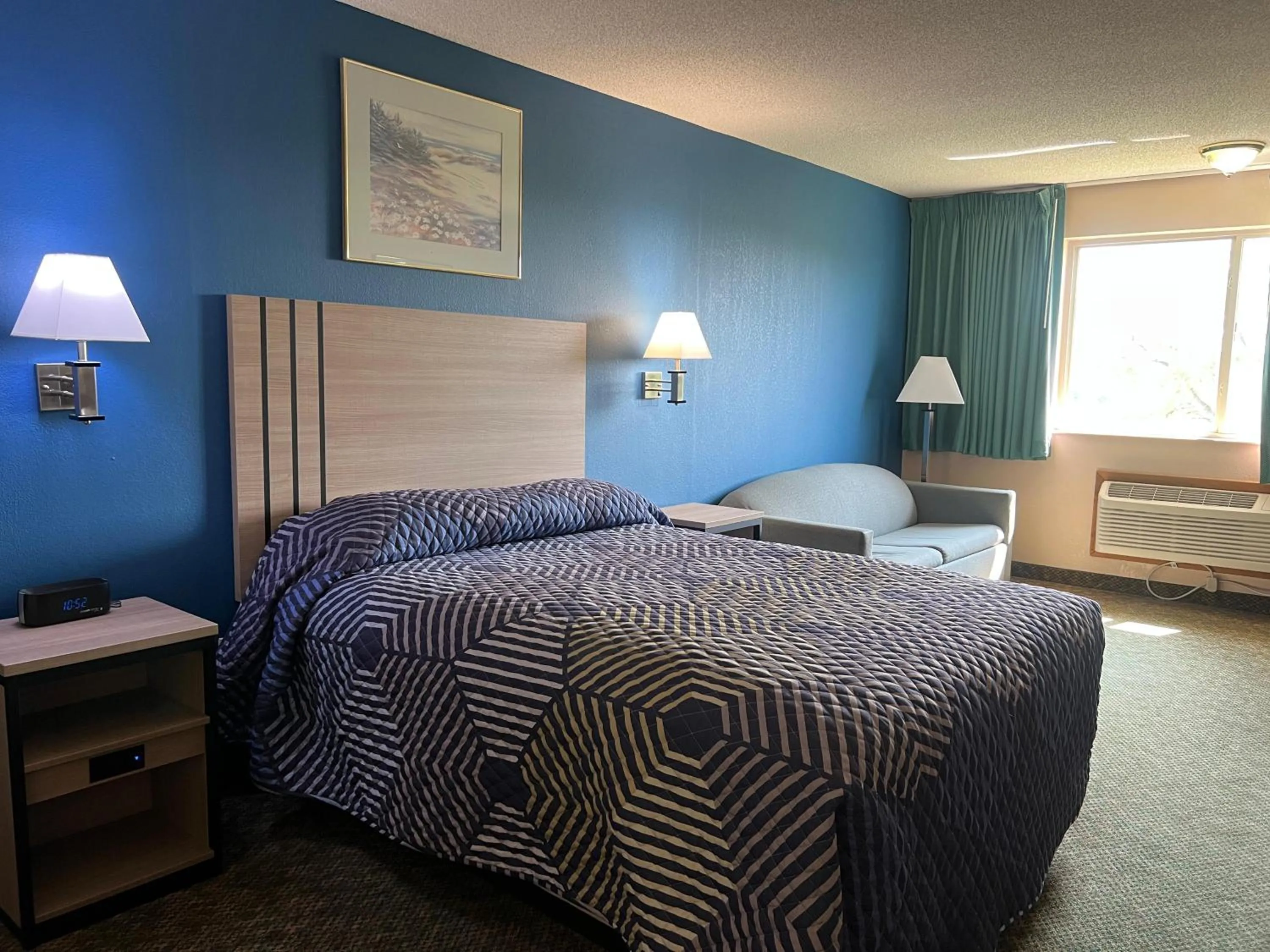 Bedroom, Bed in Marysville Surf Motel Kansas US 77