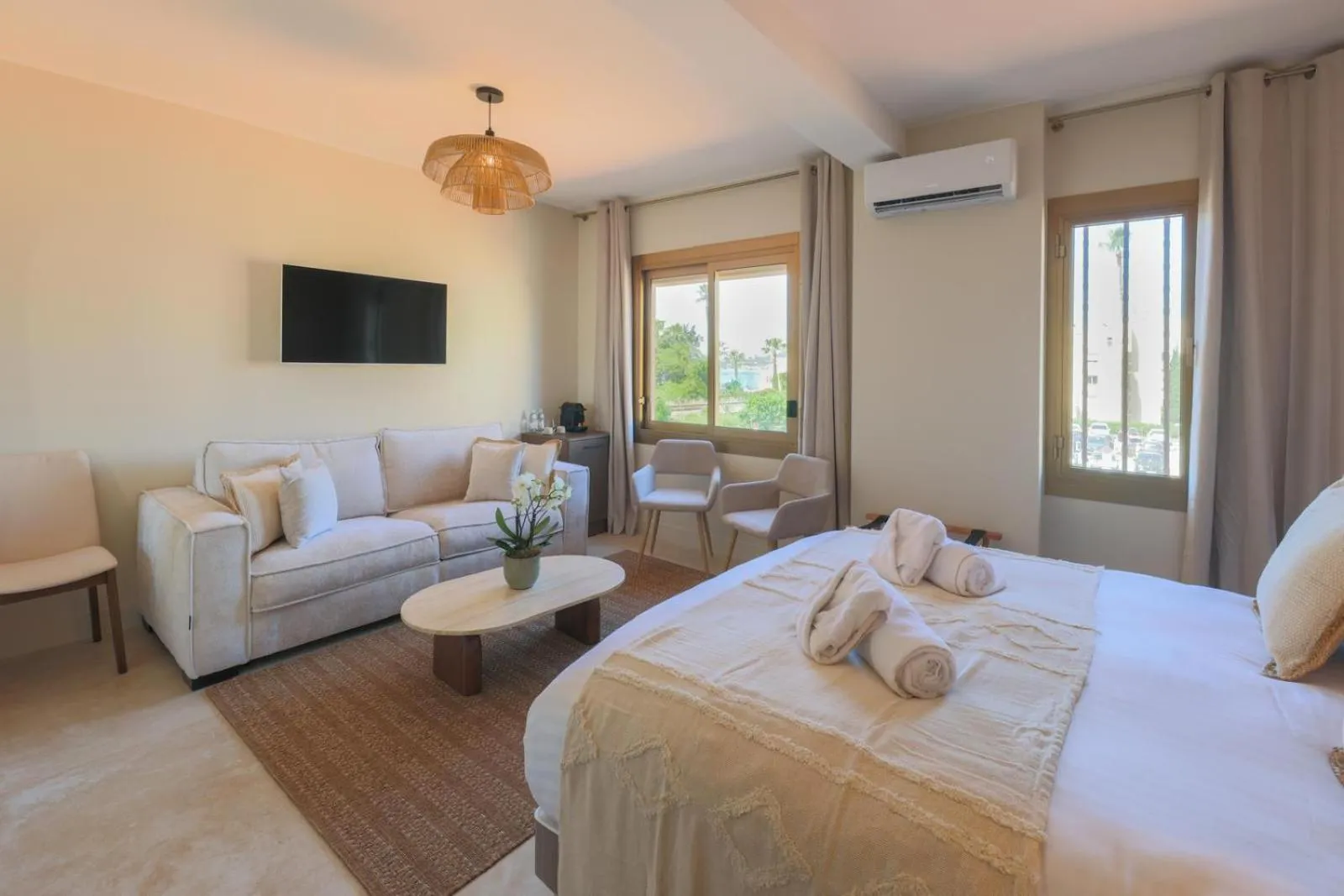 Bed in Hôtel Lou Juan