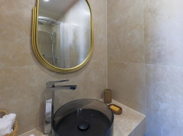 Bathroom in Hôtel Lou Juan