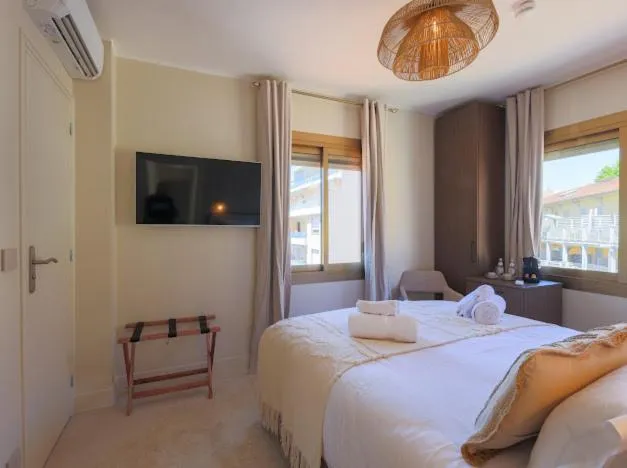 Bed in Hôtel Lou Juan