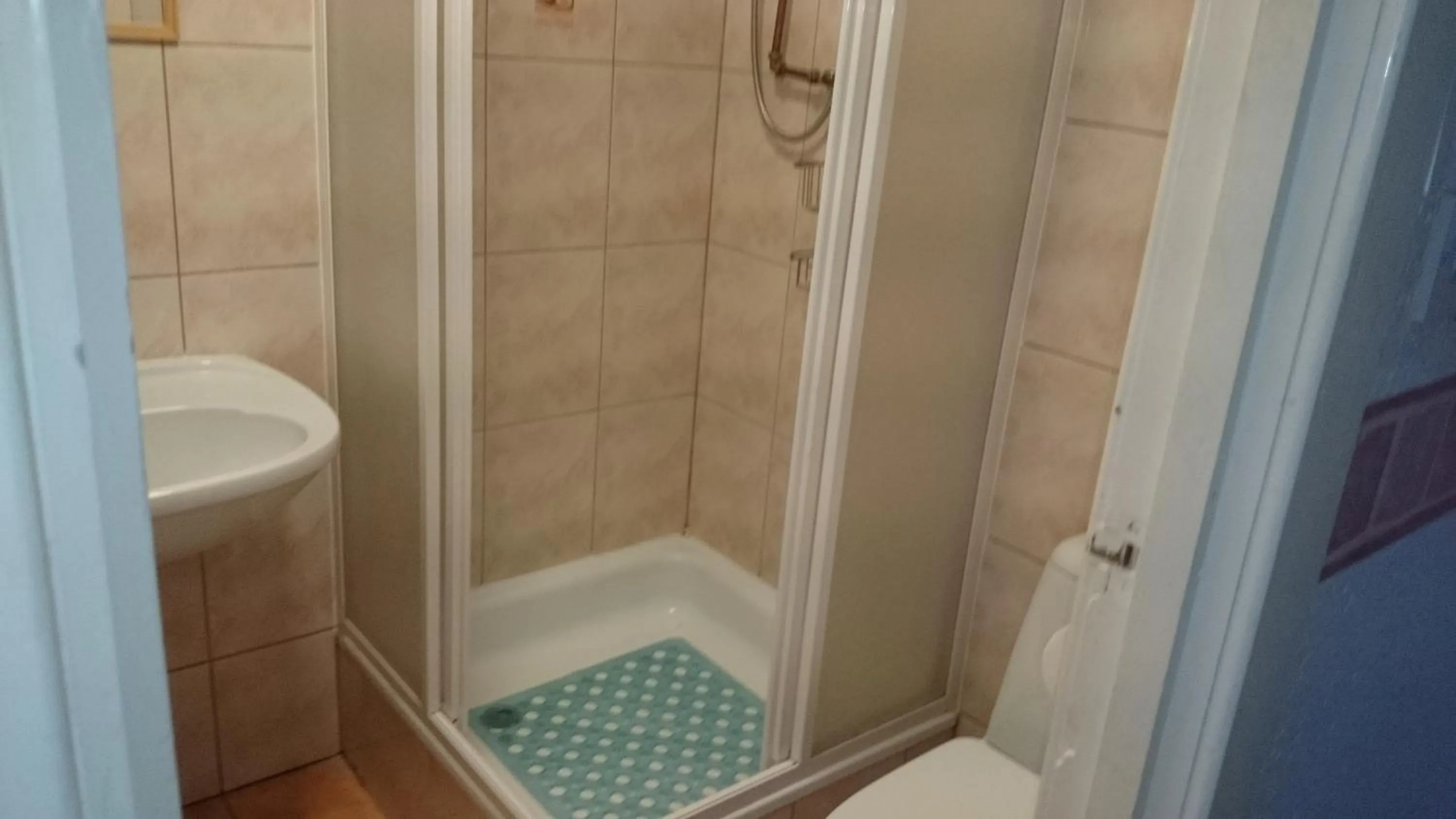 Bathroom in Tulip Hotel Blackpool