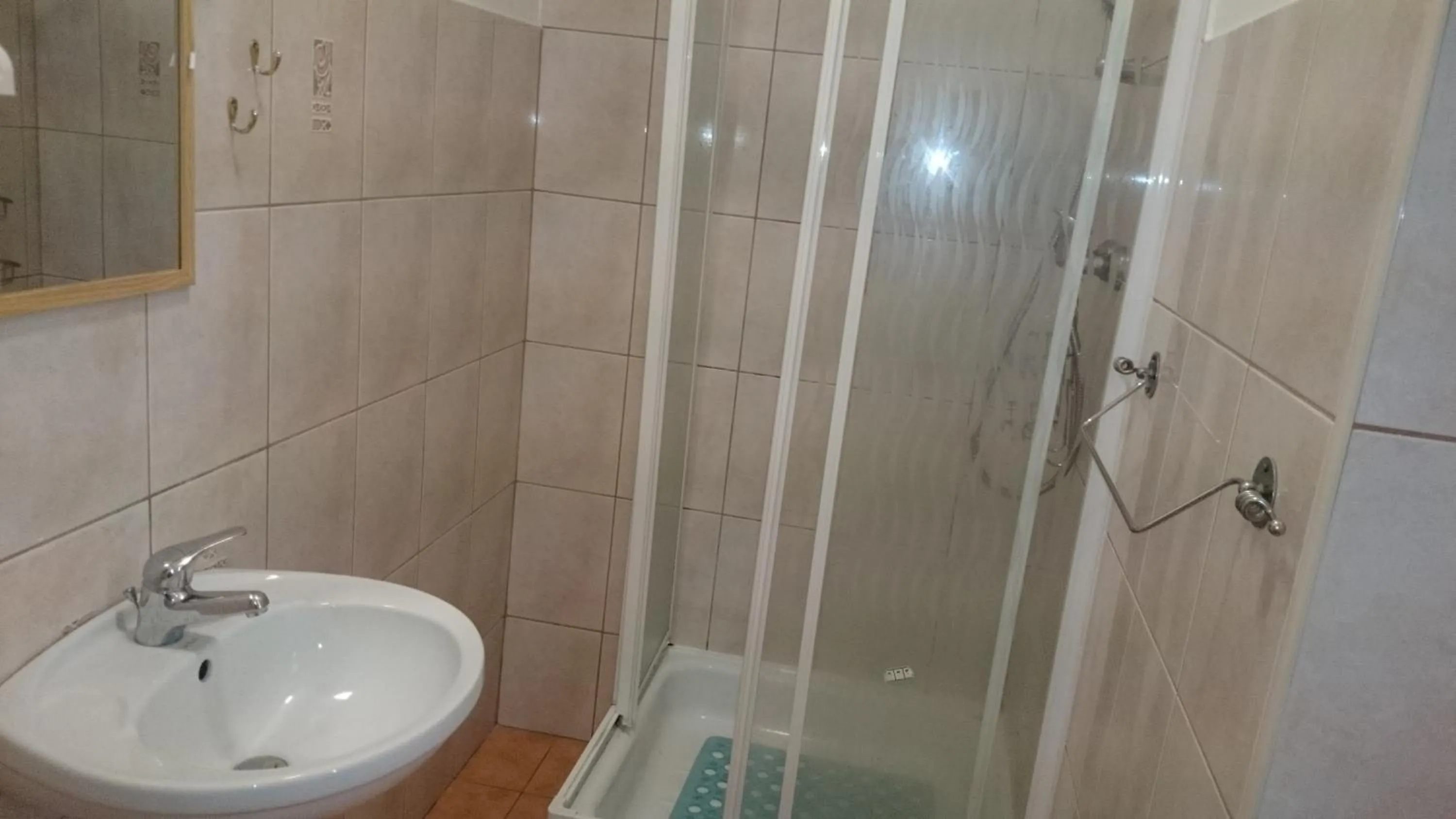 Bathroom in Tulip Hotel Blackpool