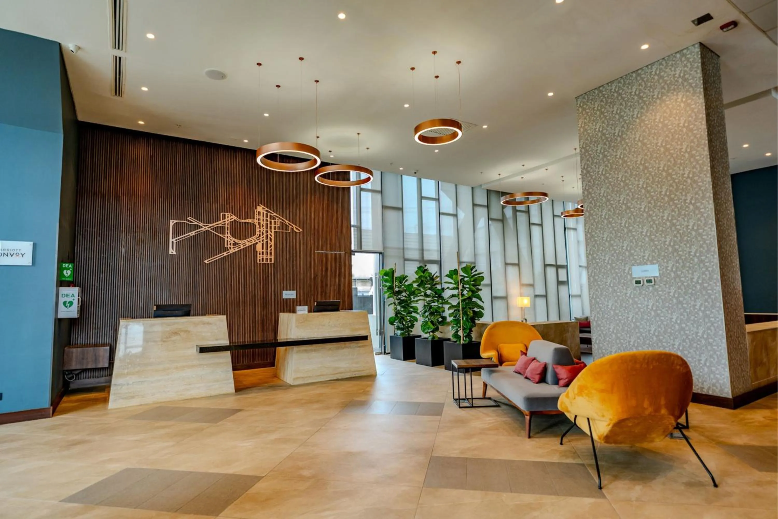 Living room in Courtyard by Marriott Santiago Airport