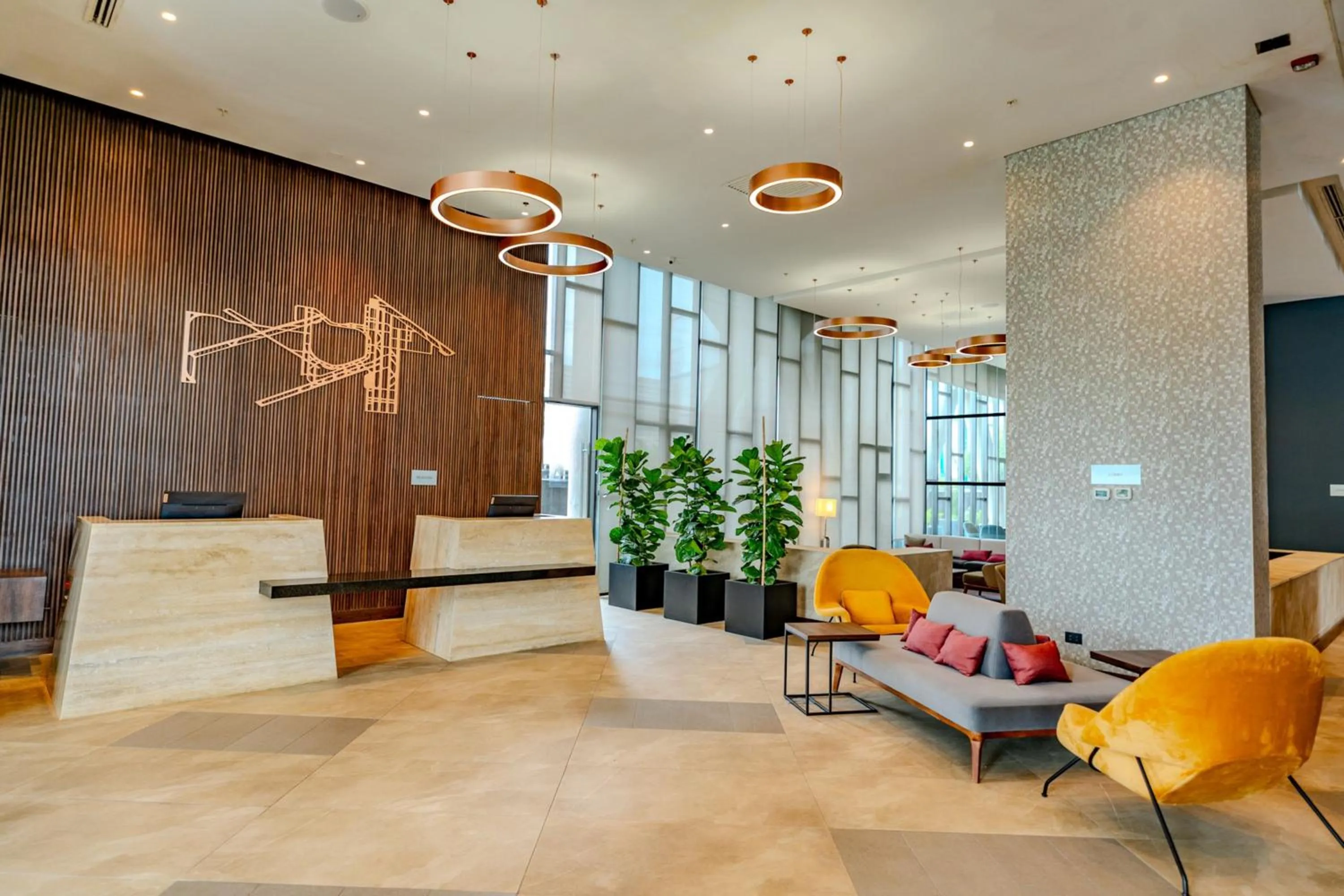 Living room in Courtyard by Marriott Santiago Airport