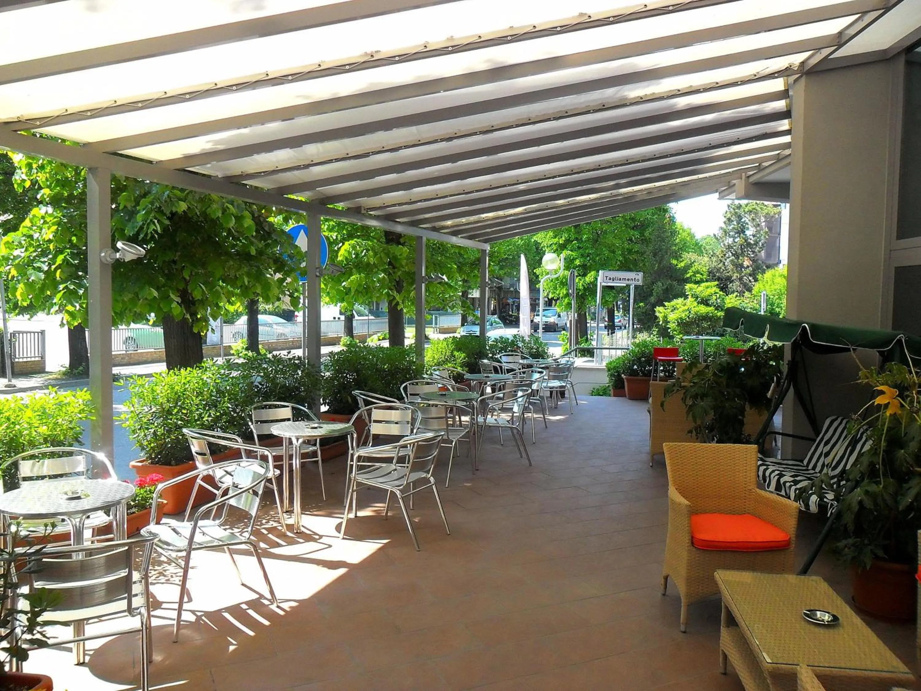 Patio in Hotel Etoile