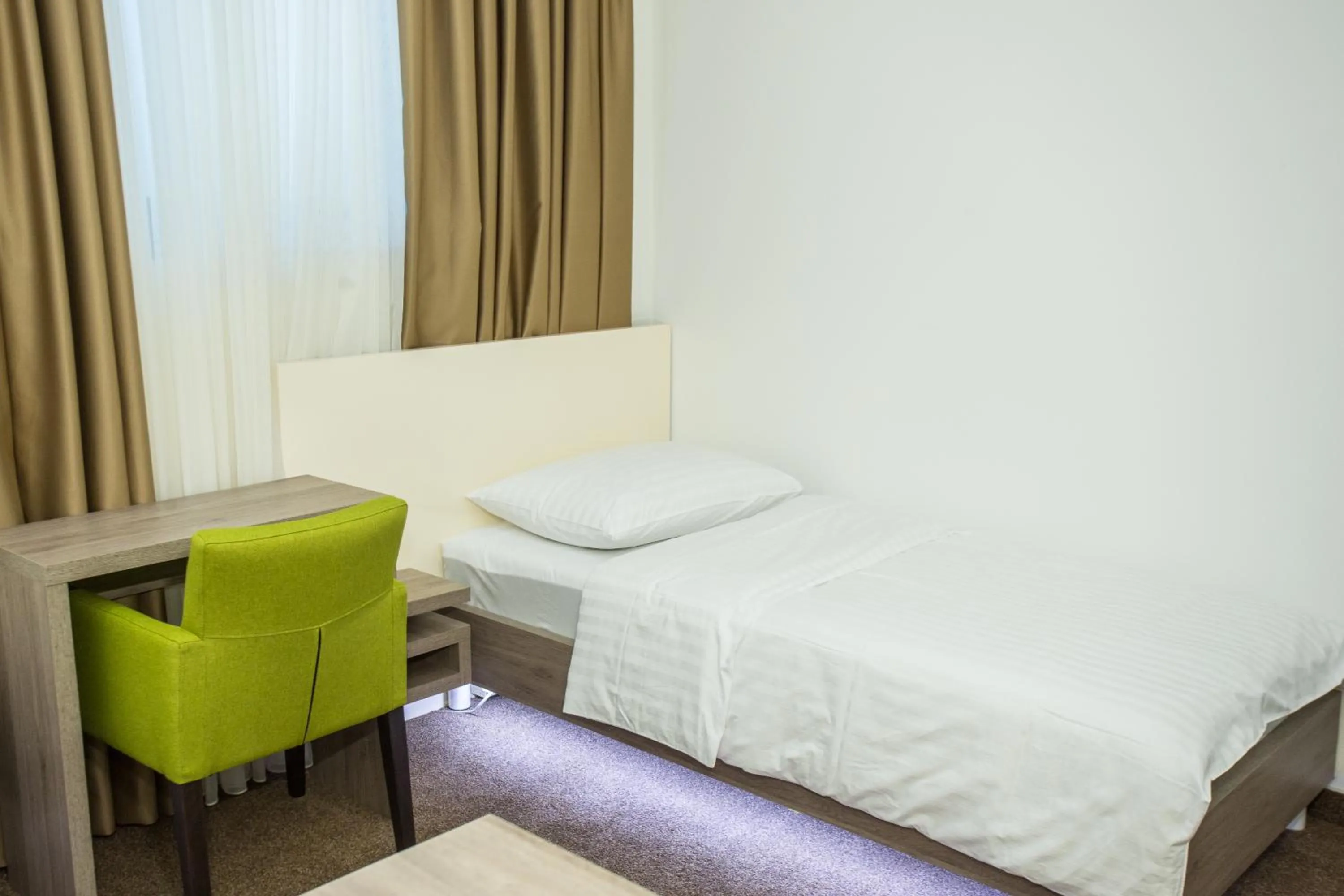 Bed in The Hotel National