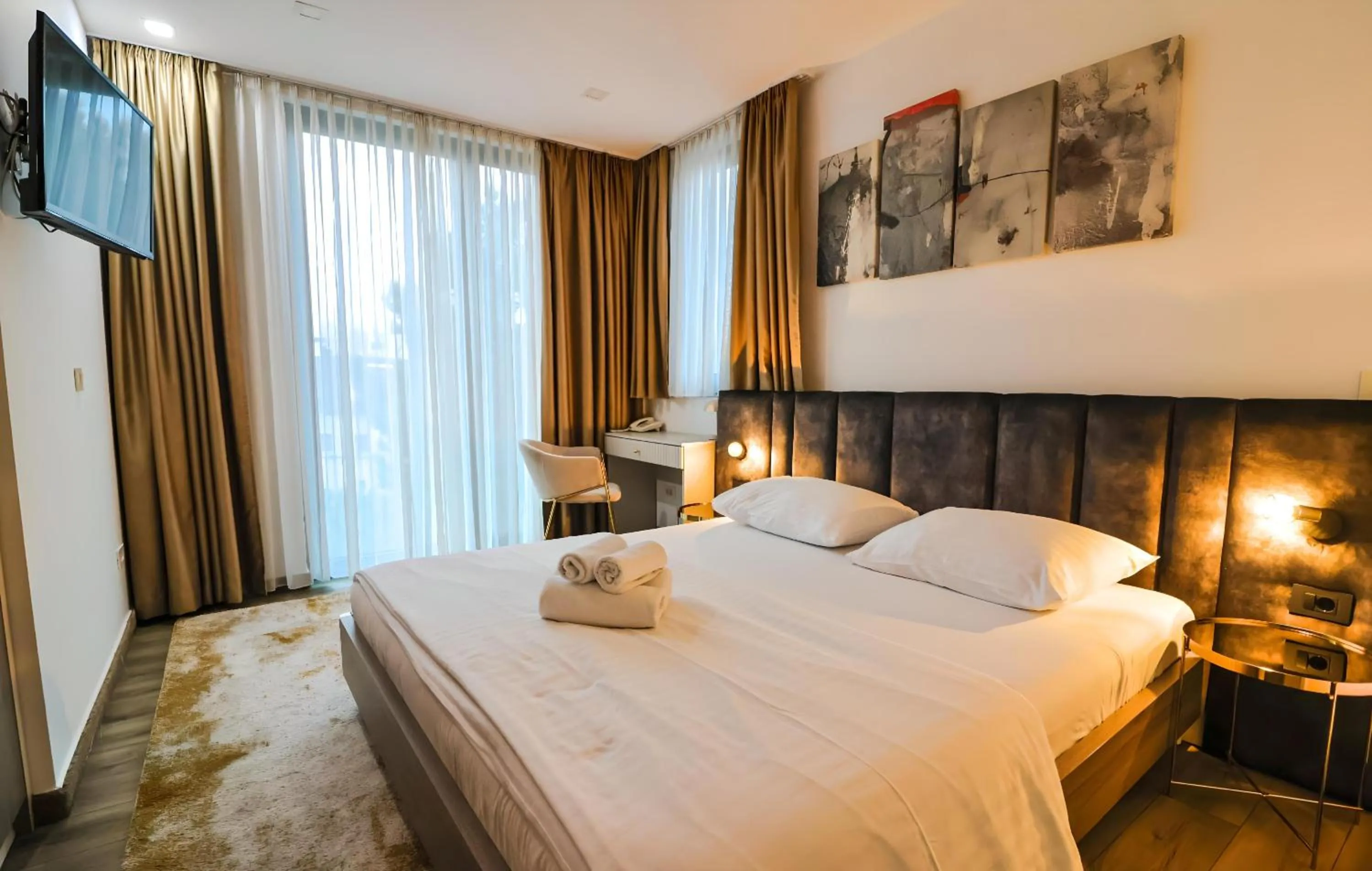 Bedroom, Bed in The Hotel National