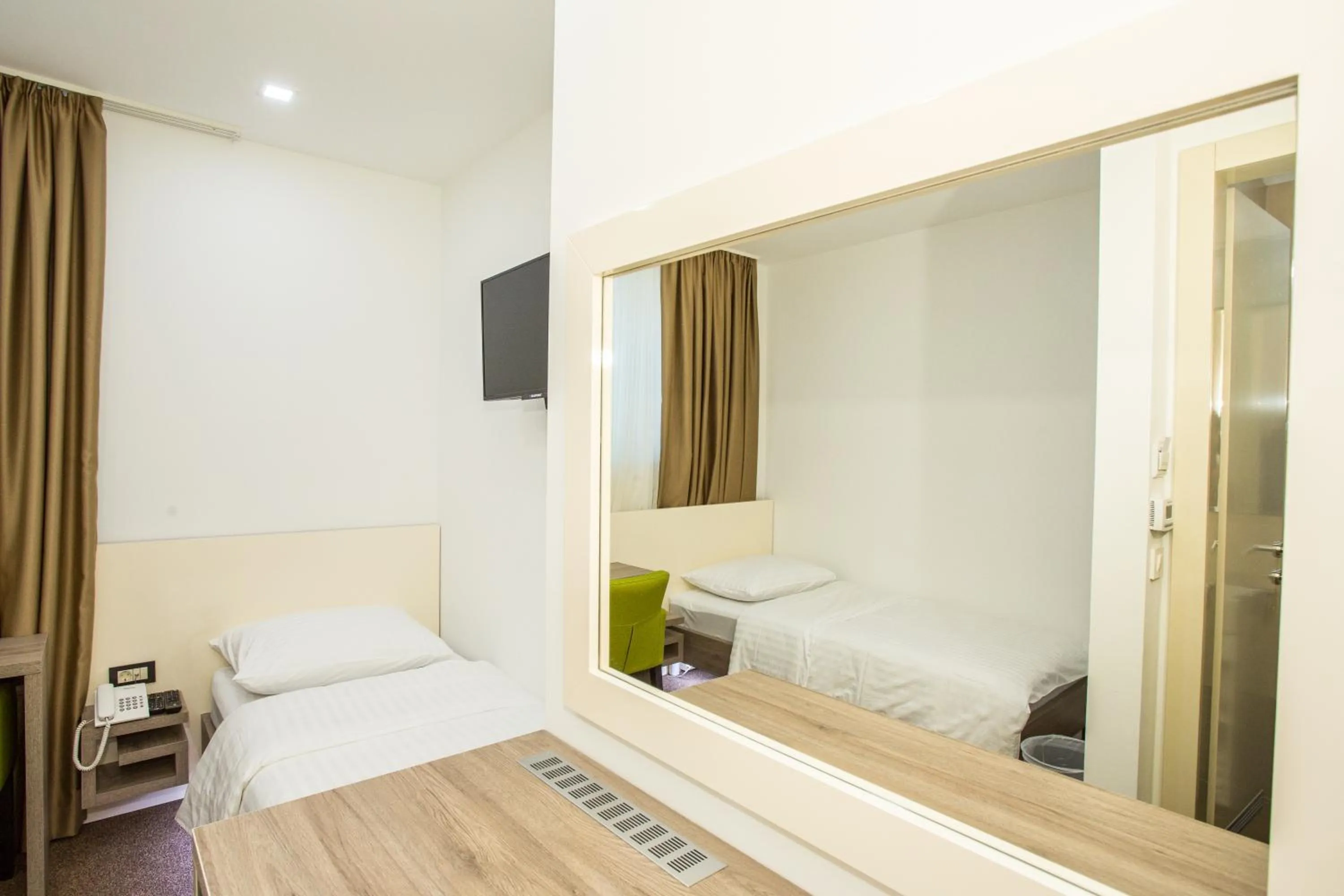 Bed in The Hotel National