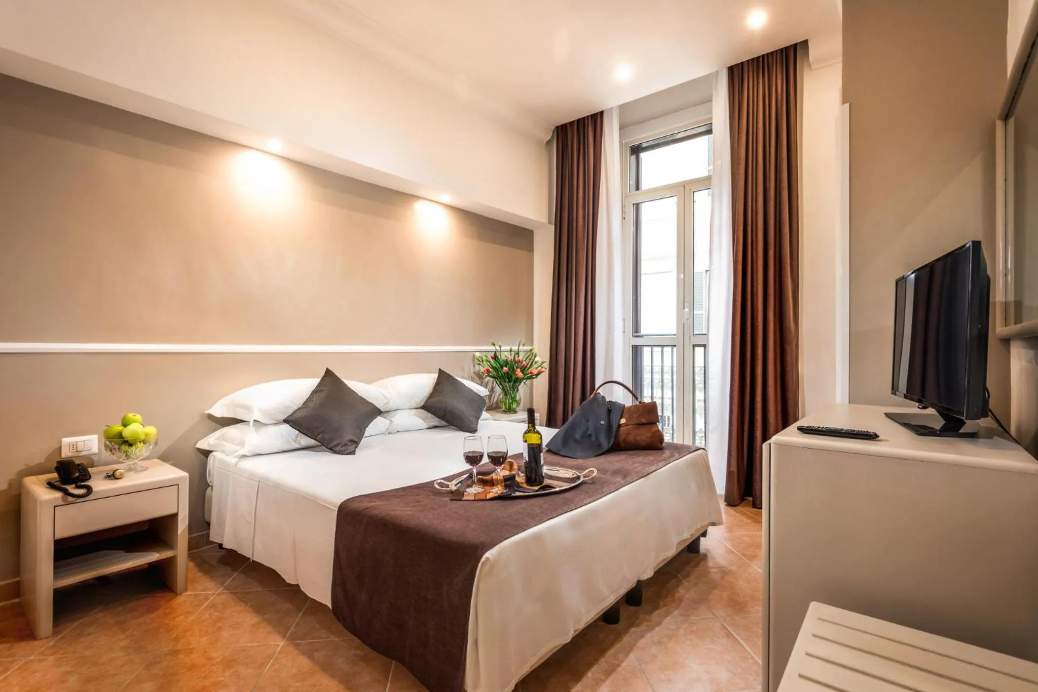 Bedroom, Bed in Raeli Hotel Siracusa