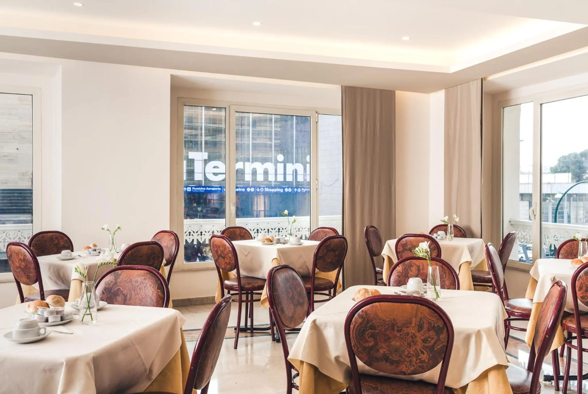 Buffet breakfast in Raeli Hotel Siracusa