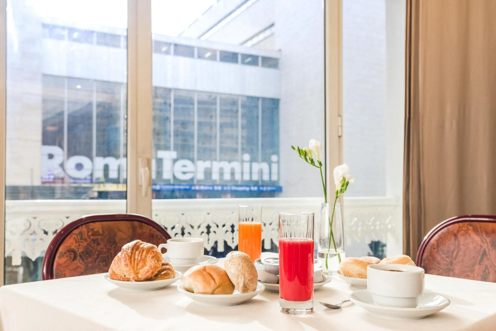 Buffet breakfast in Raeli Hotel Siracusa