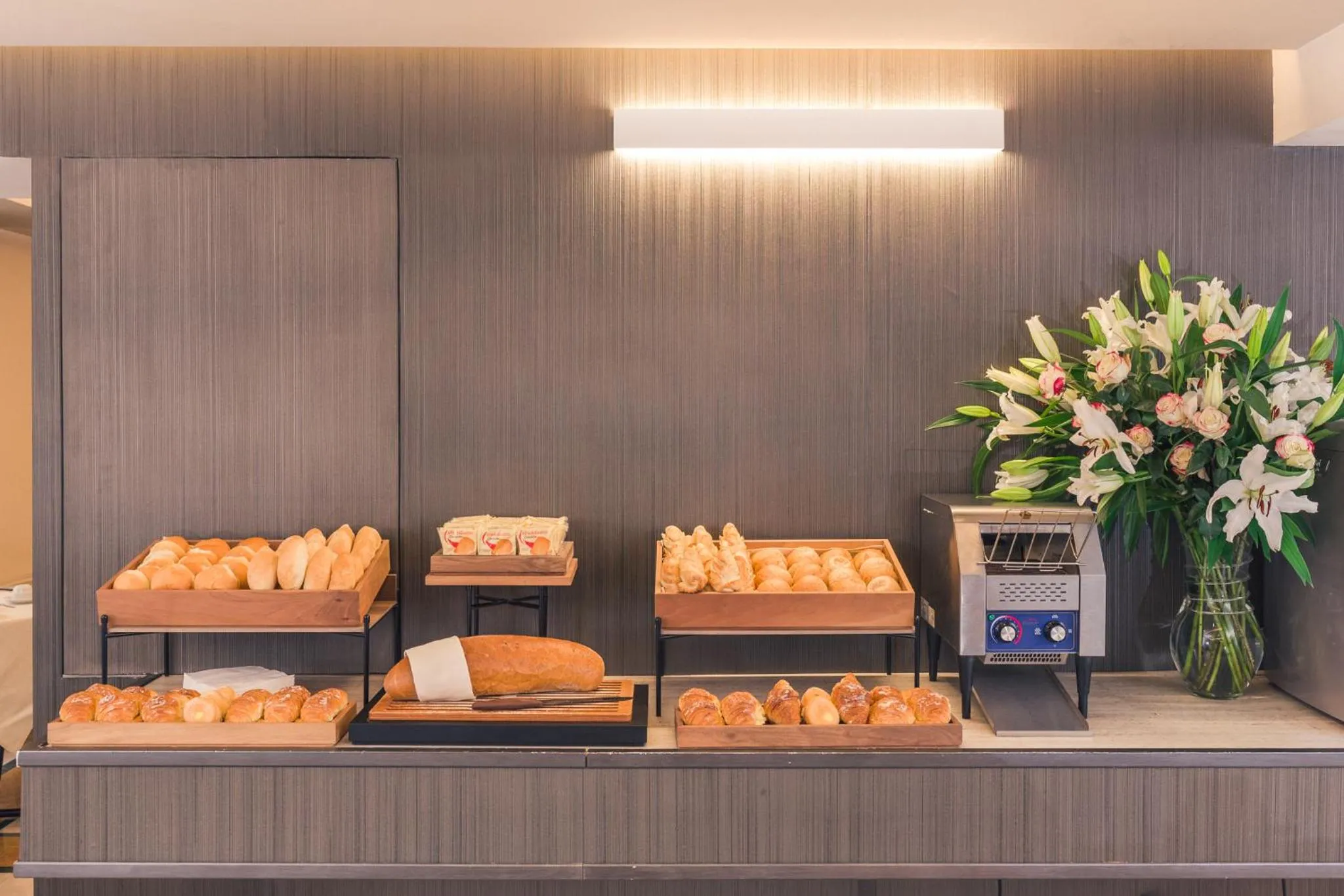 Buffet breakfast in Raeli Hotel Siracusa