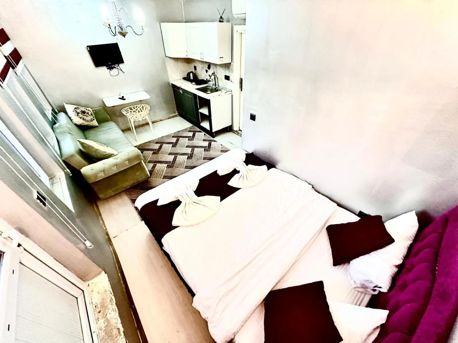 Bed in Taksim Luxury Capital Hotel