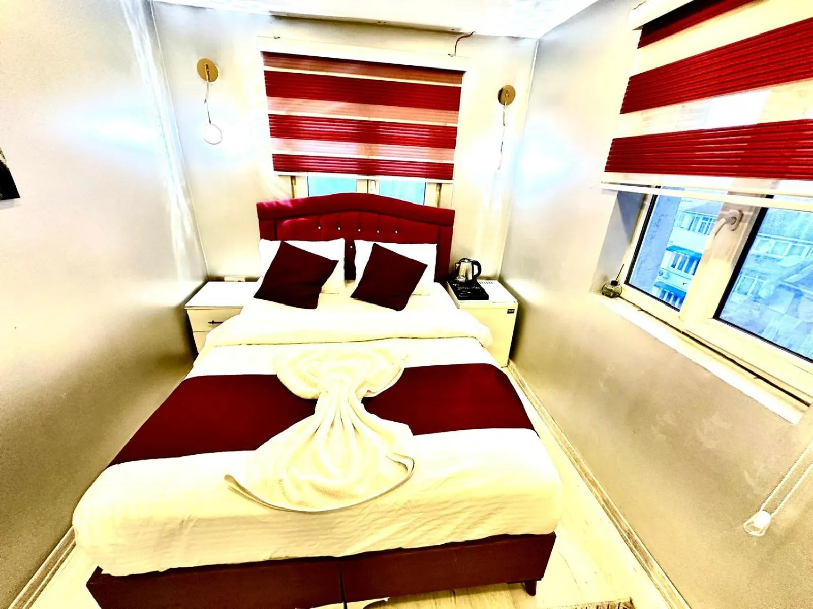 Bed in Taksim Luxury Capital Hotel