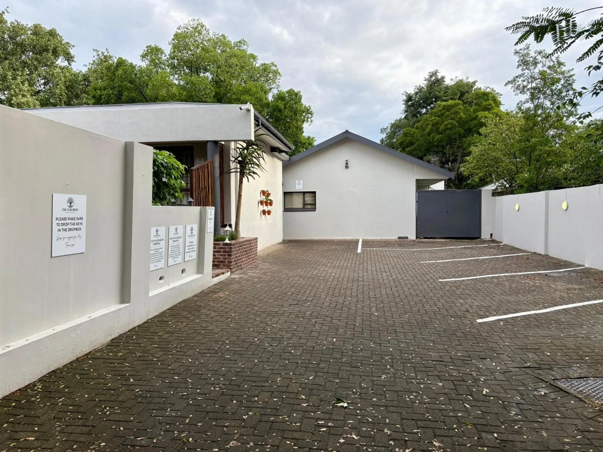 Parking in The Suburban Guest House