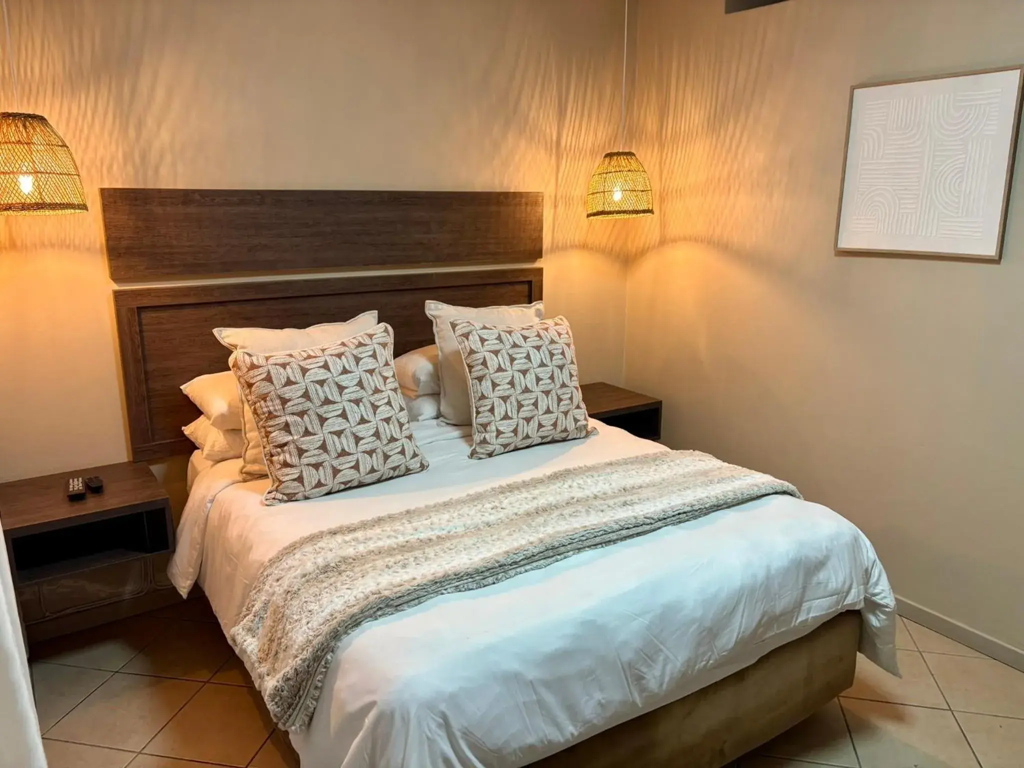 Deluxe Queen Room in The Suburban Guest House Deluxe Queen Room in The Suburban Guest House