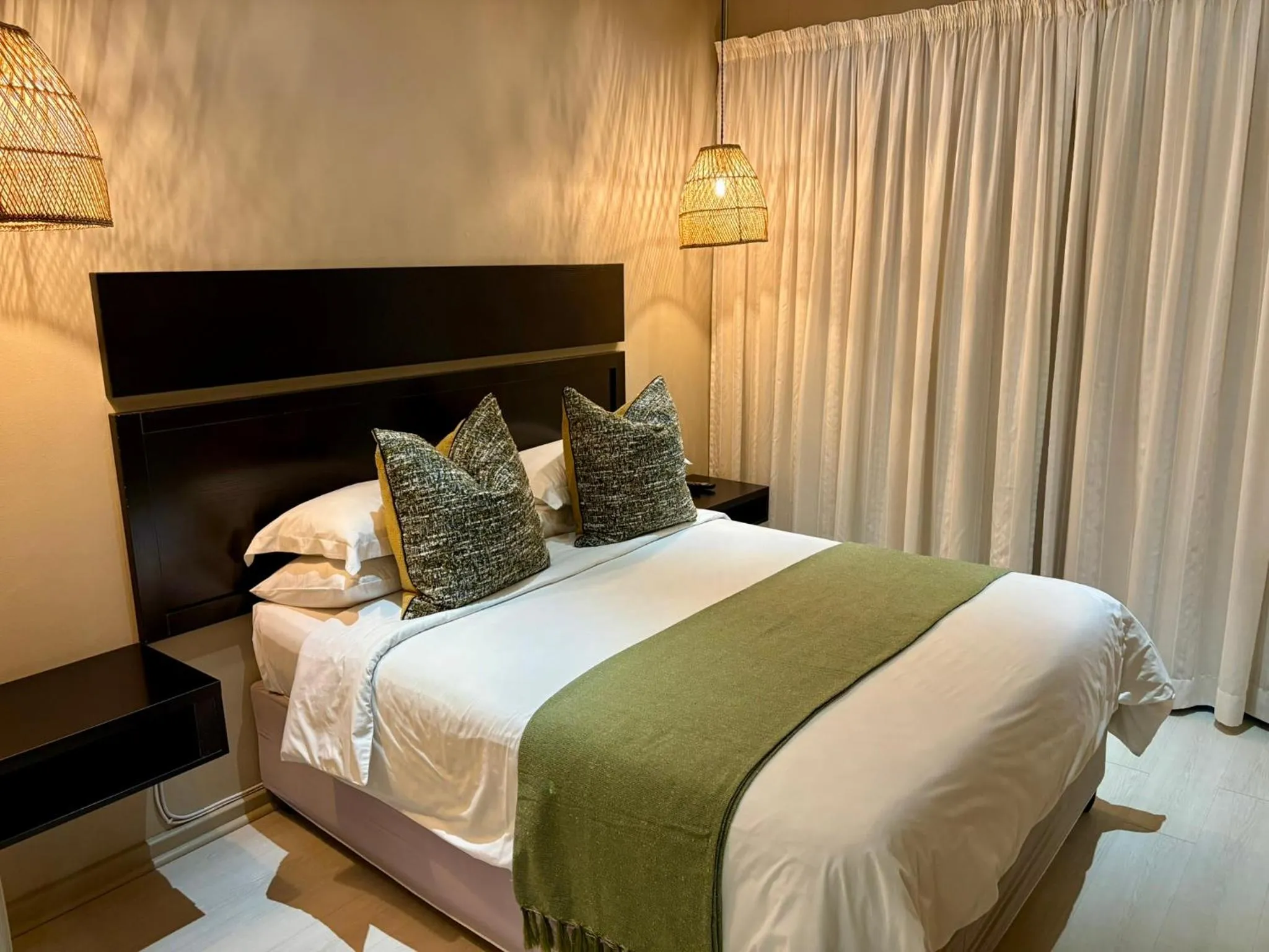 Photo of the whole room, Bed in The Suburban Guest House