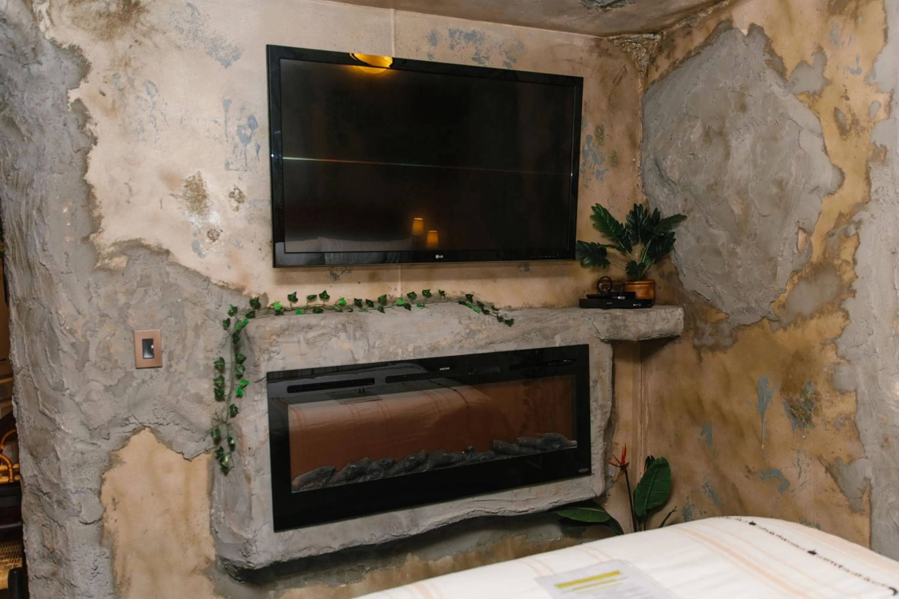 5th East Hall Bed & Breakfast