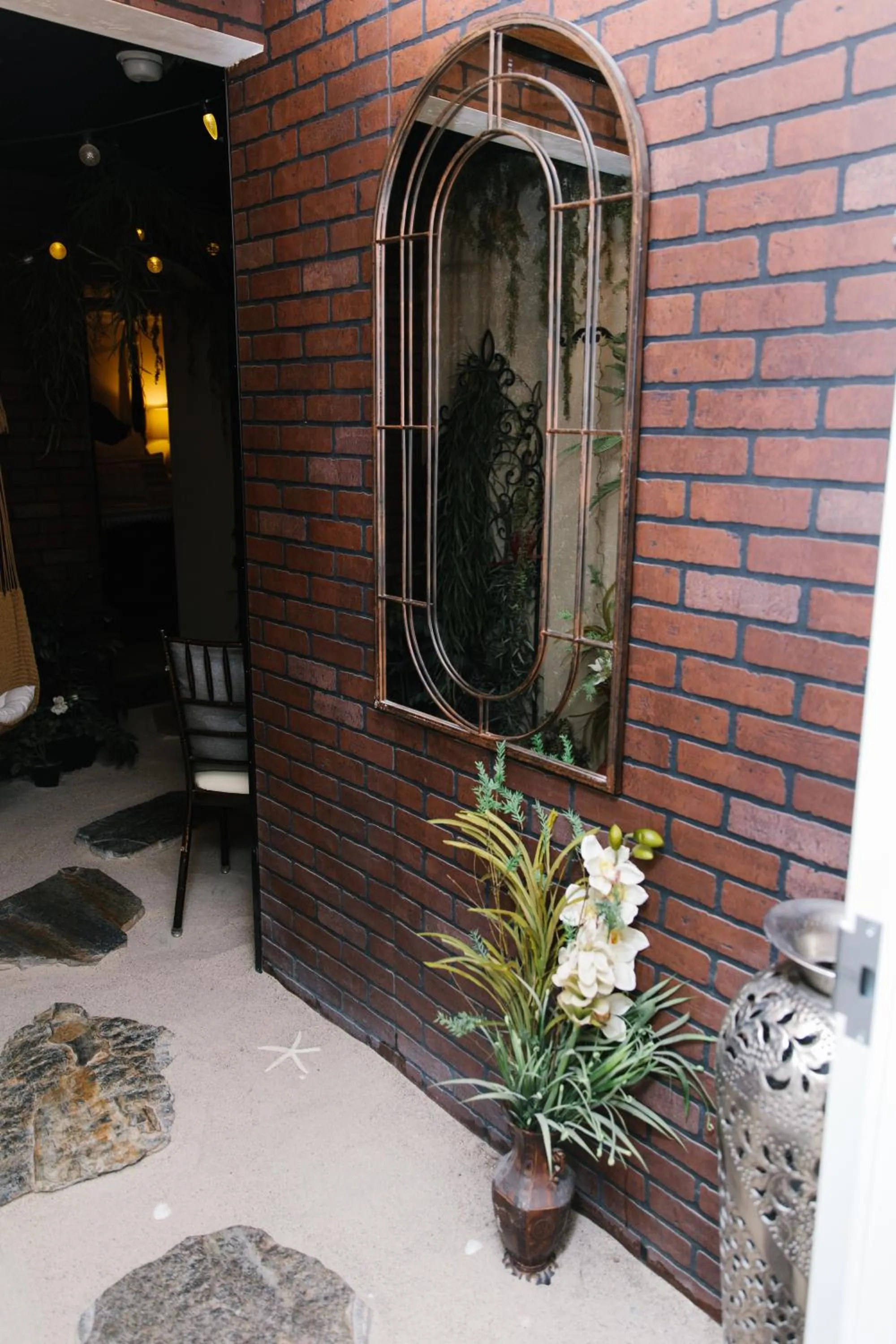 5th East Hall Bed & Breakfast