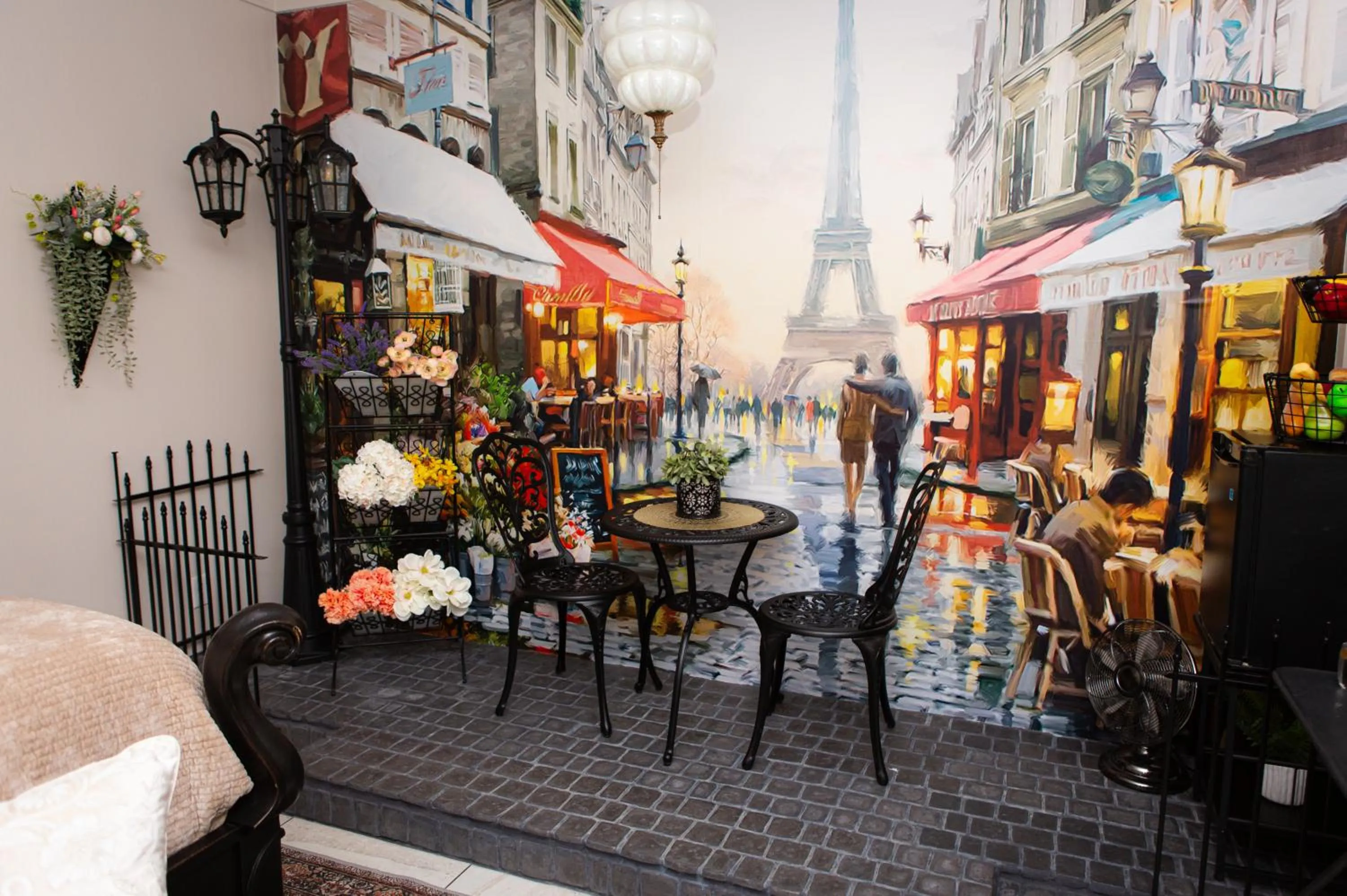 Hideaway Suites On 5th-Formally 5th East Hall