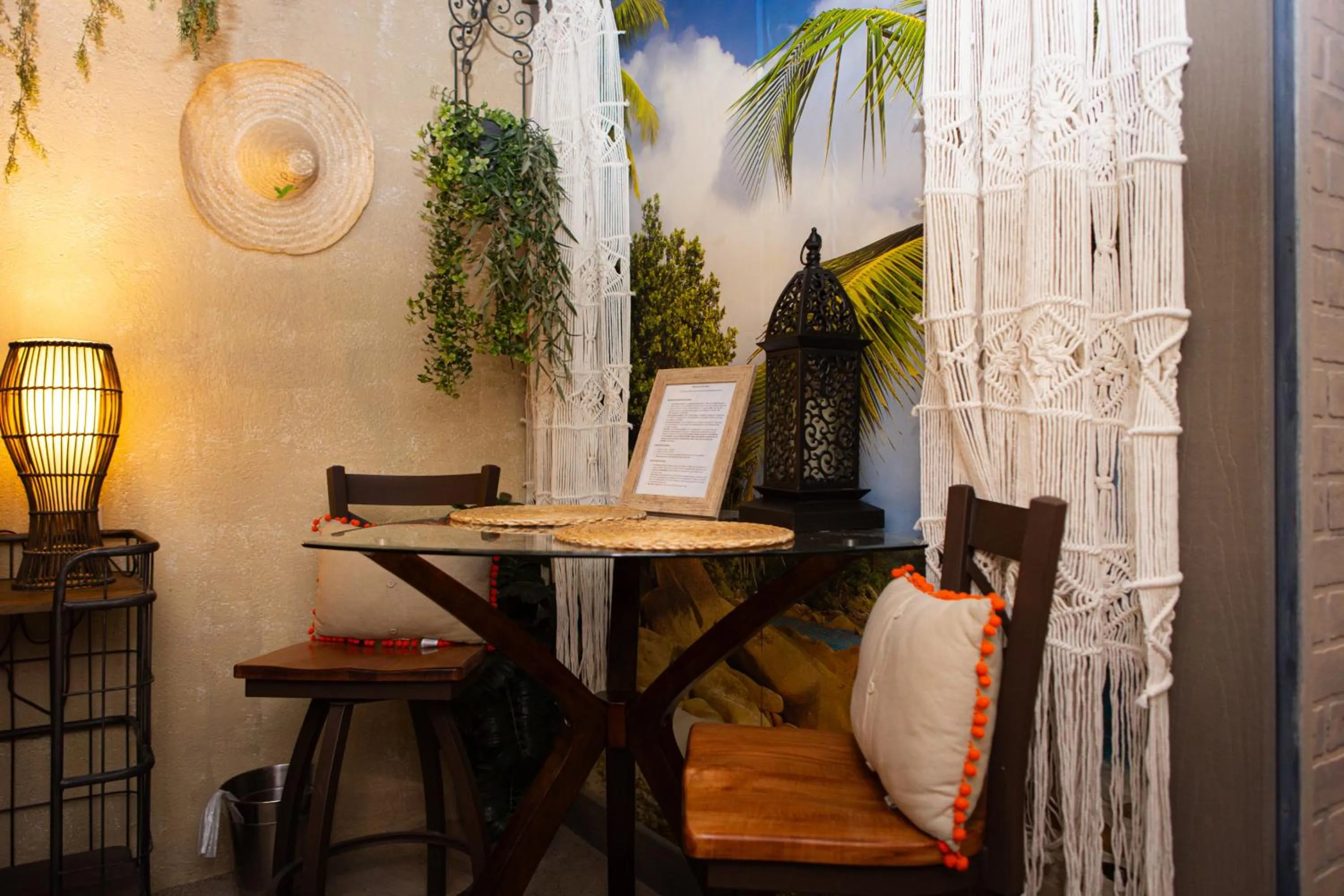 Hideaway Suites On 5th-Formally 5th East Hall