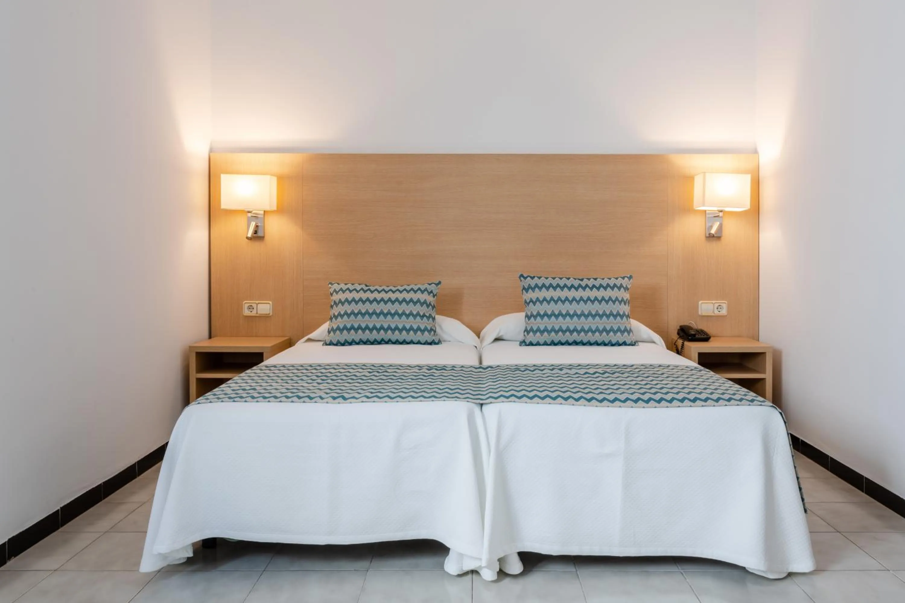 Bedroom, Bed in Hotel Riutort