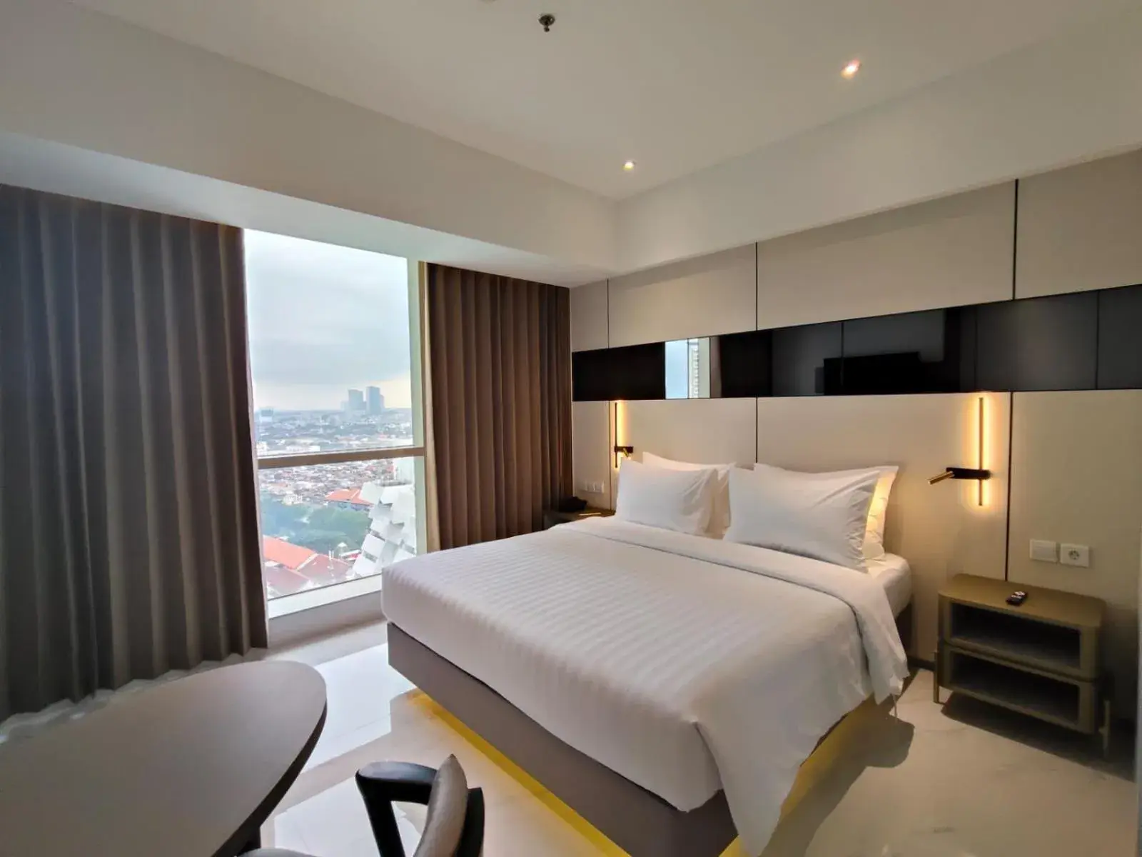Superior Double Room in Grand Whiz Hotel Praxis Surabaya Superior Double Room in Grand Whiz Hotel Praxis Surabaya