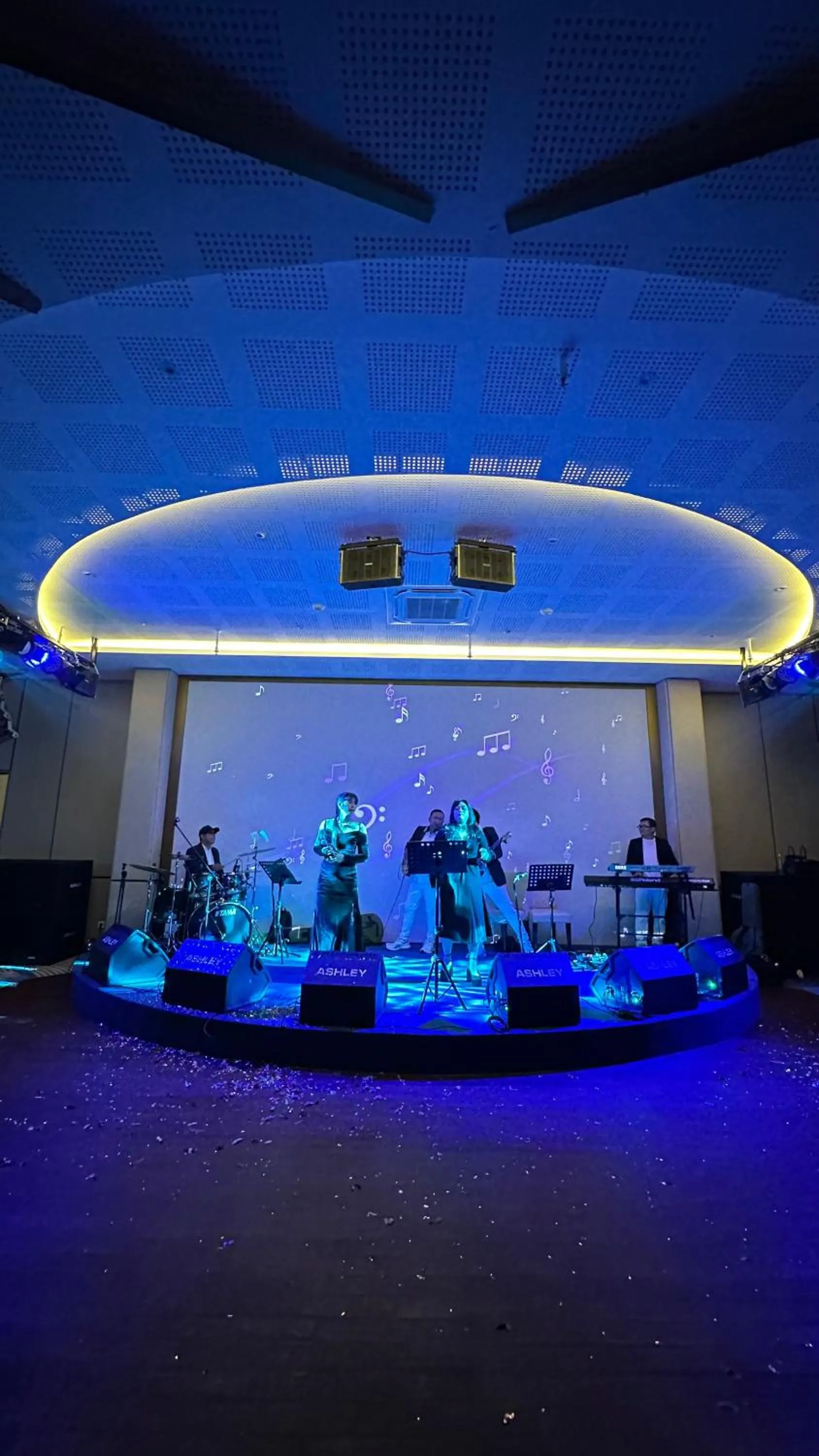 Lounge or bar in Grand Whiz Hotel Praxis Surabaya