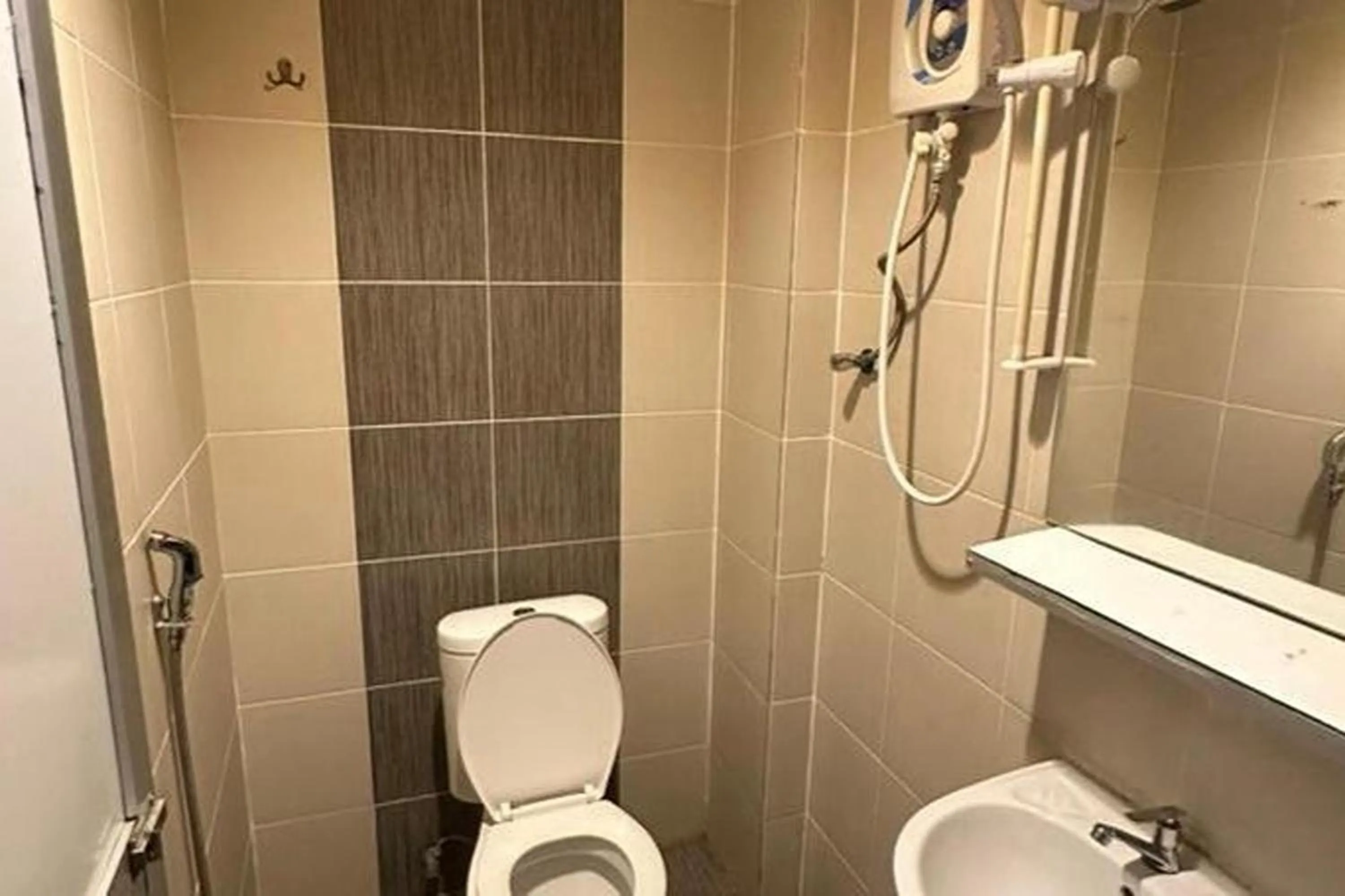 Bathroom in Hotel D Lima Inn Langkawi