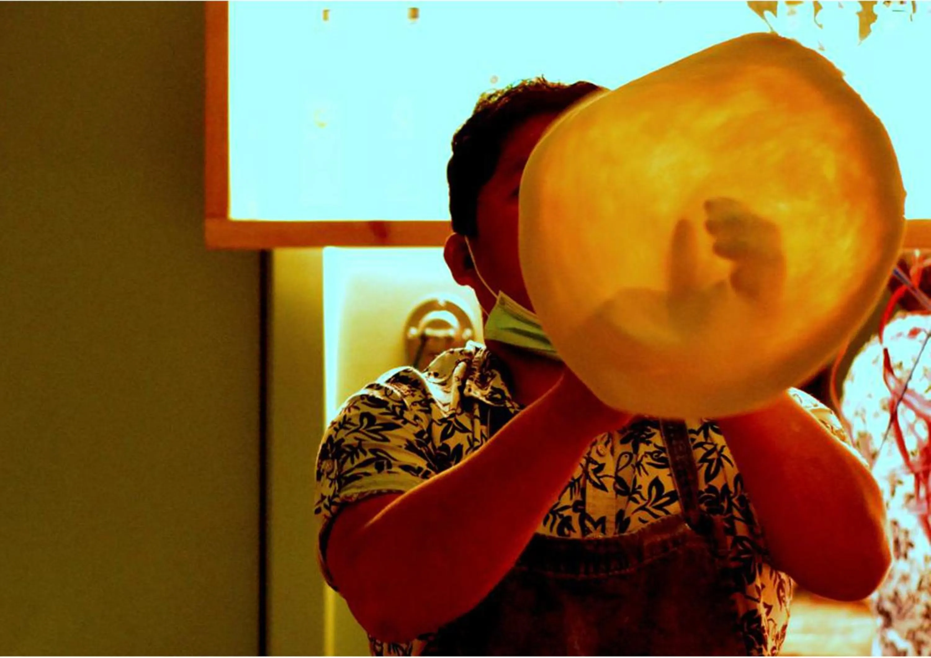 Restaurant/places to eat in Avenue Hostel & Suites