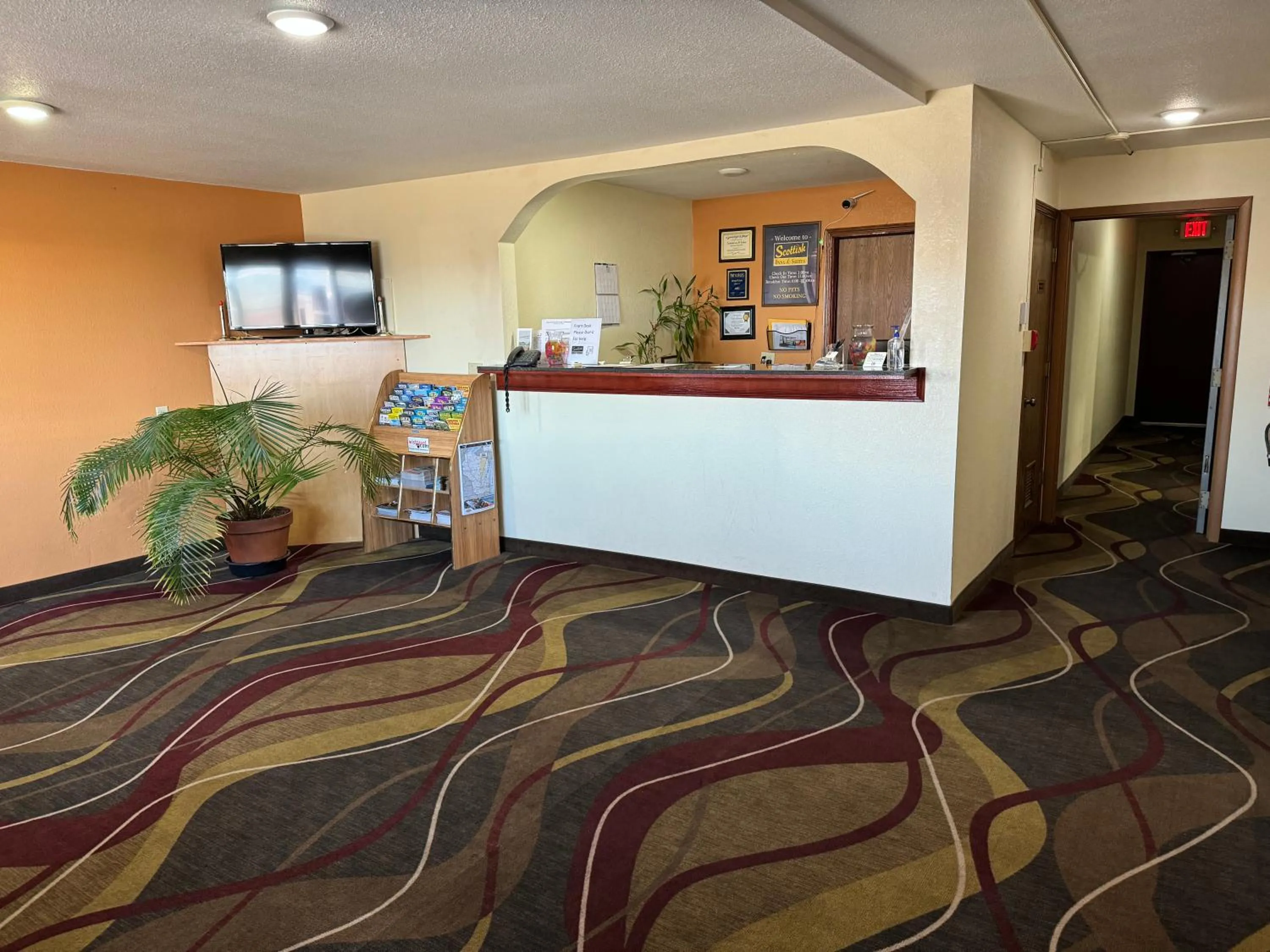 Scottish Inn & Suites - Eau Claire