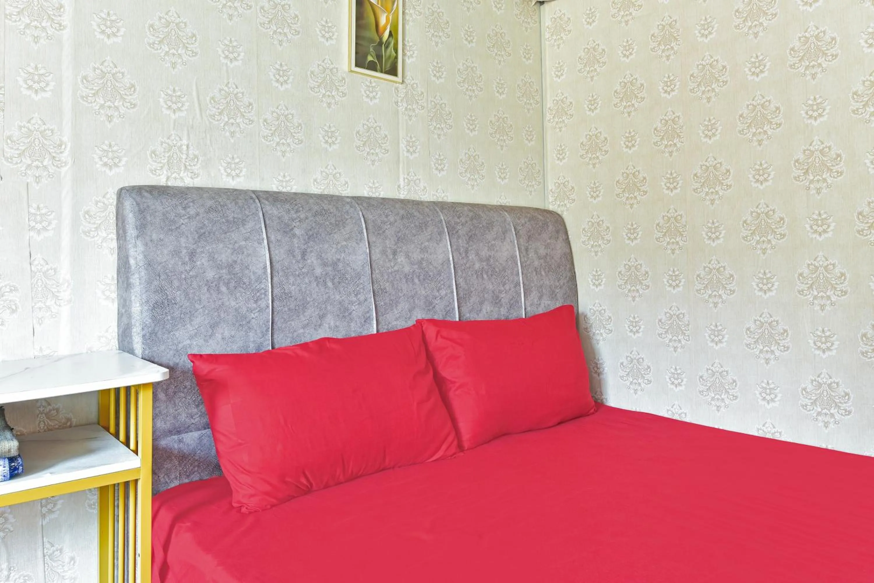 Bedroom, Bed in Hotel O Asiacamp Chalet Tanjung Karang