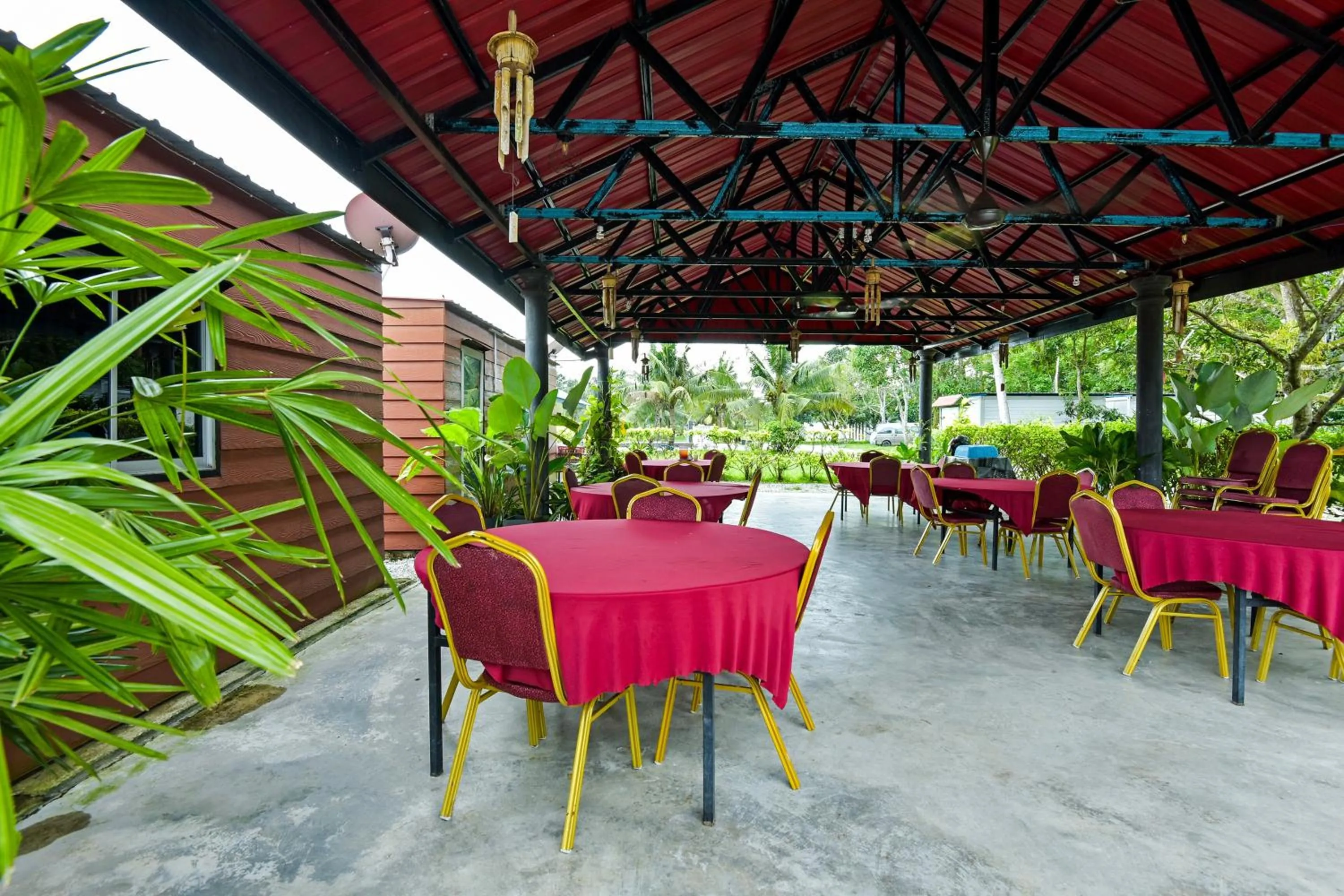 Lobby or reception in Hotel O Asiacamp Chalet Tanjung Karang