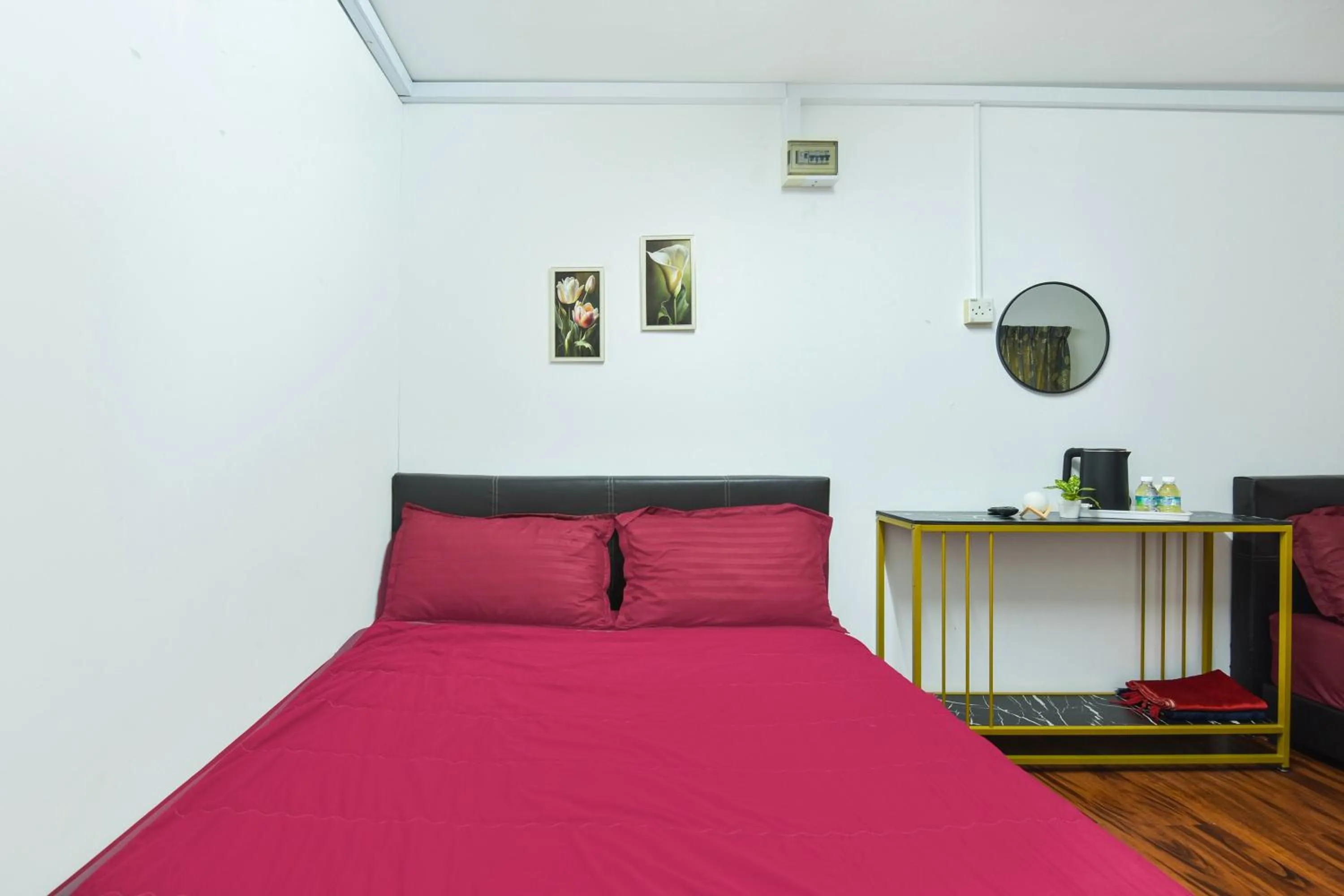 Bedroom, Bed in Hotel O Asiacamp Chalet Tanjung Karang