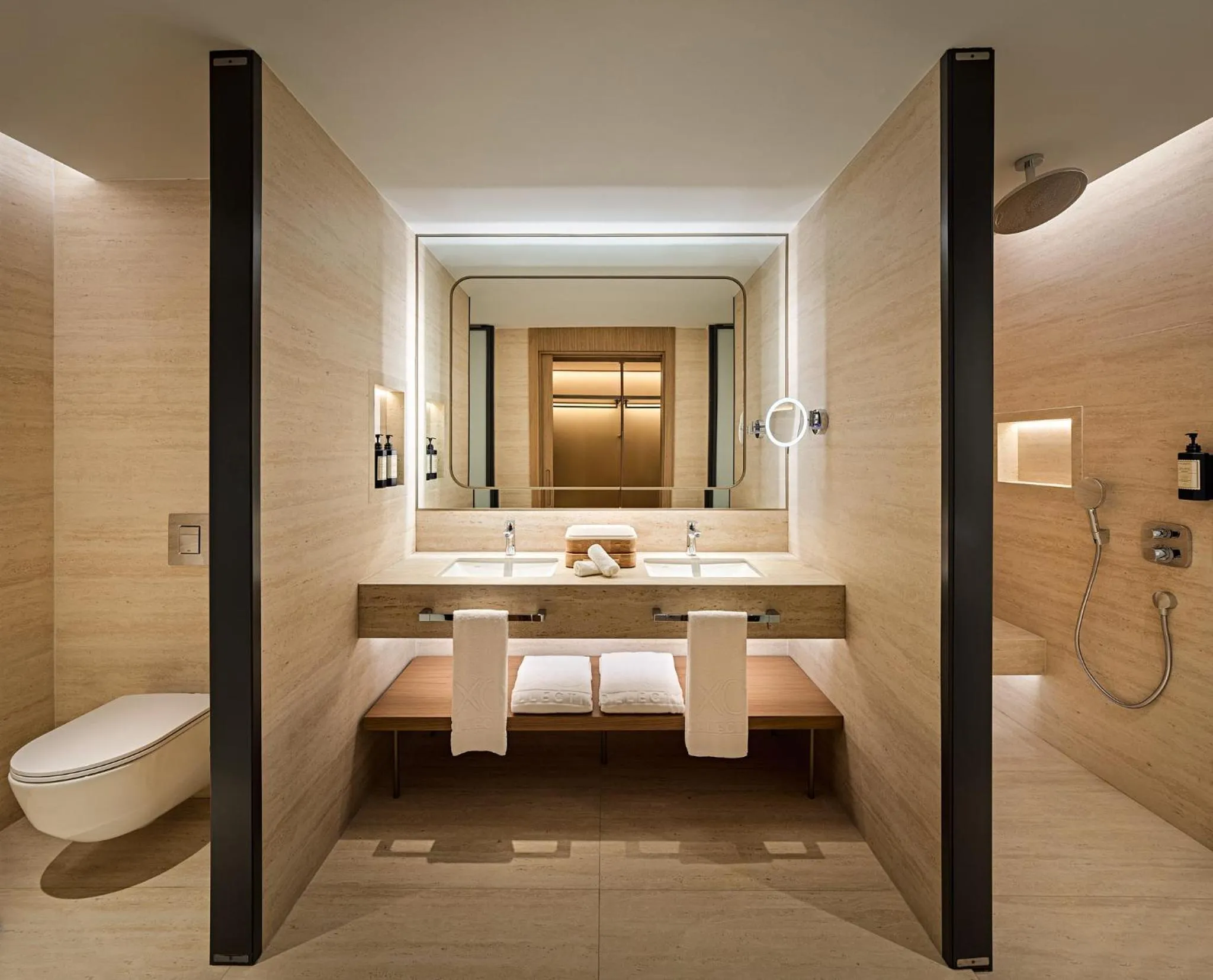 Shower in XO CAPE ARNNA Fethiye