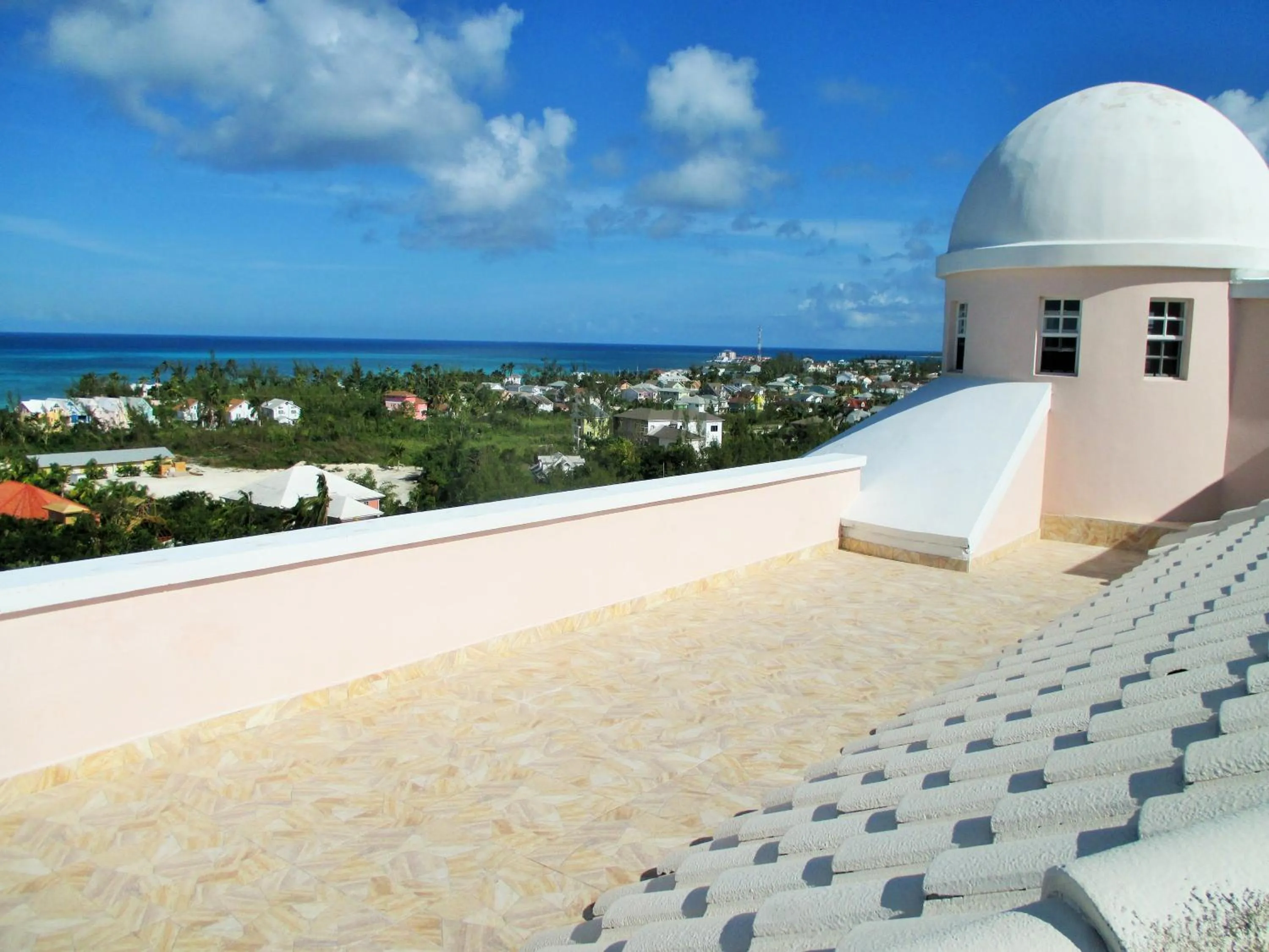 Ocean West Boutique Hotel