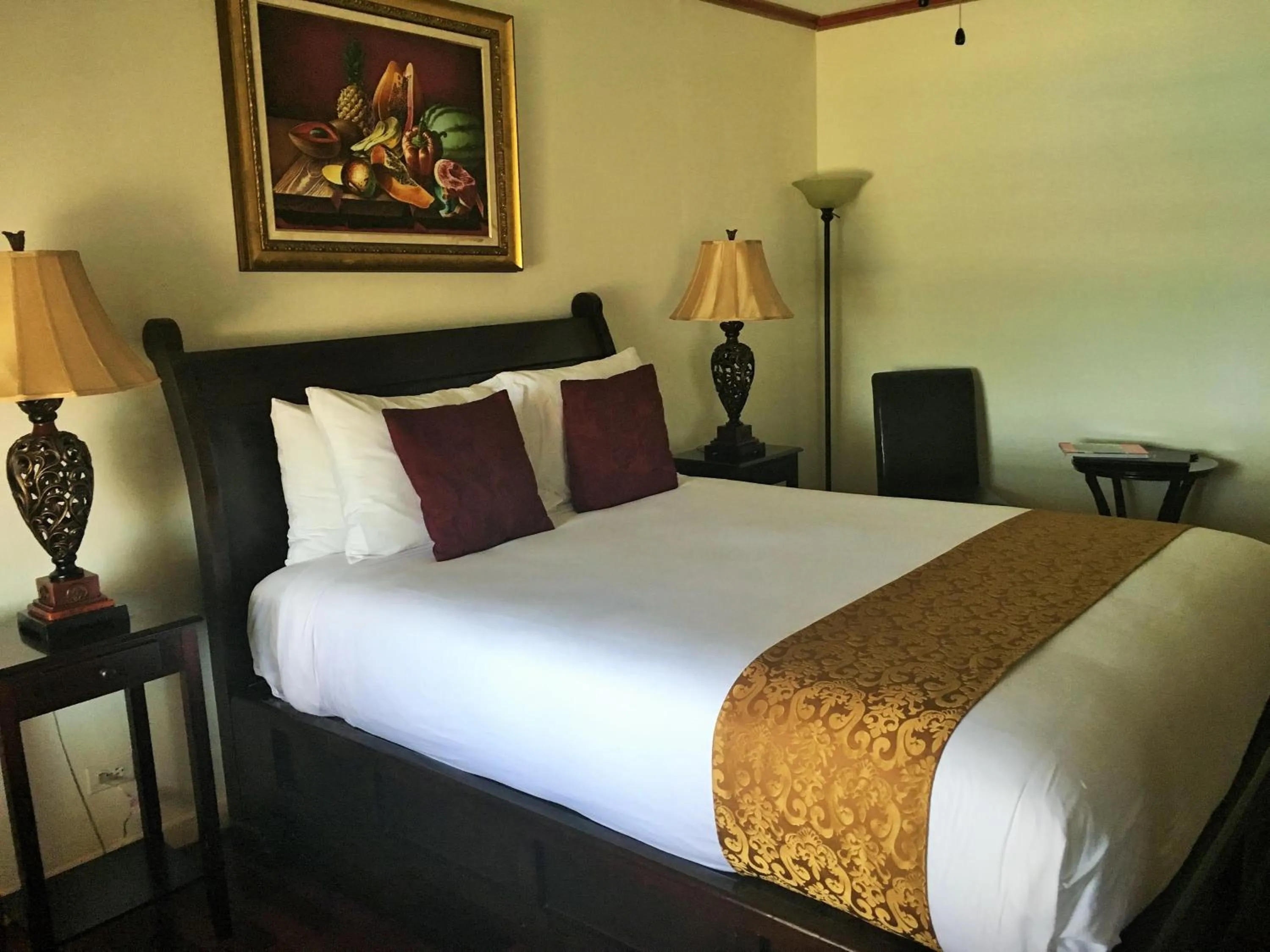 Bed in Ocean West Boutique Hotel