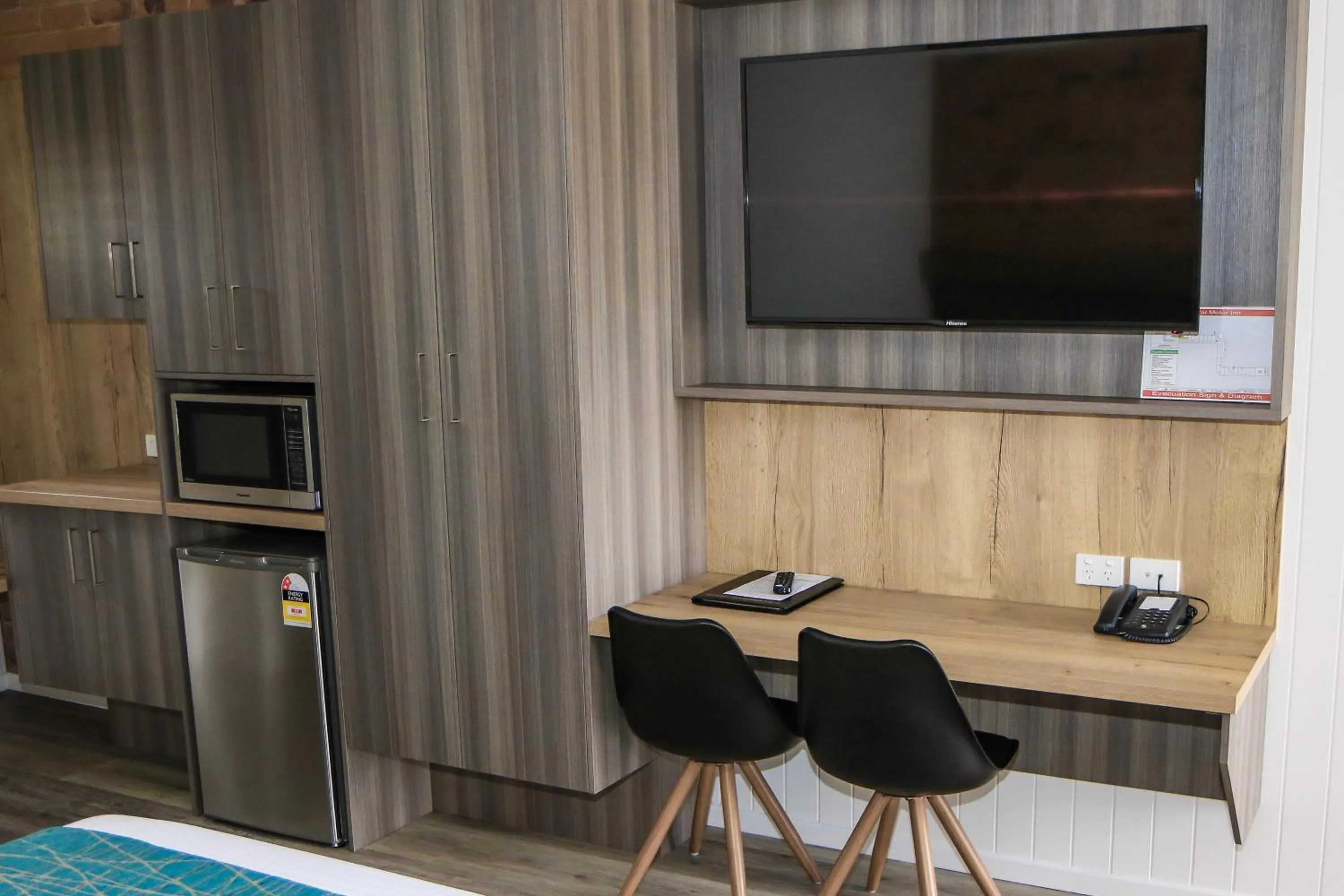 TV and multimedia in The Club Motor Inn Chinchilla