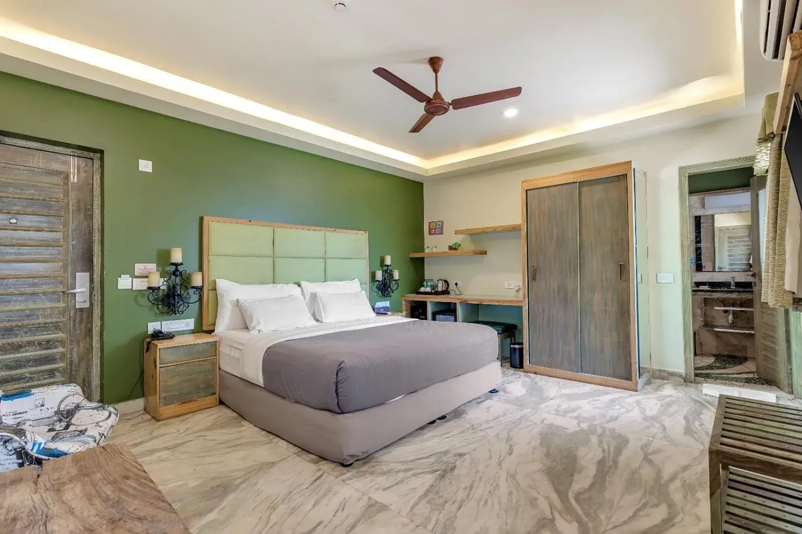 Courtyard Room in The Baga Beach Resort Courtyard Room in The Baga Beach Resort