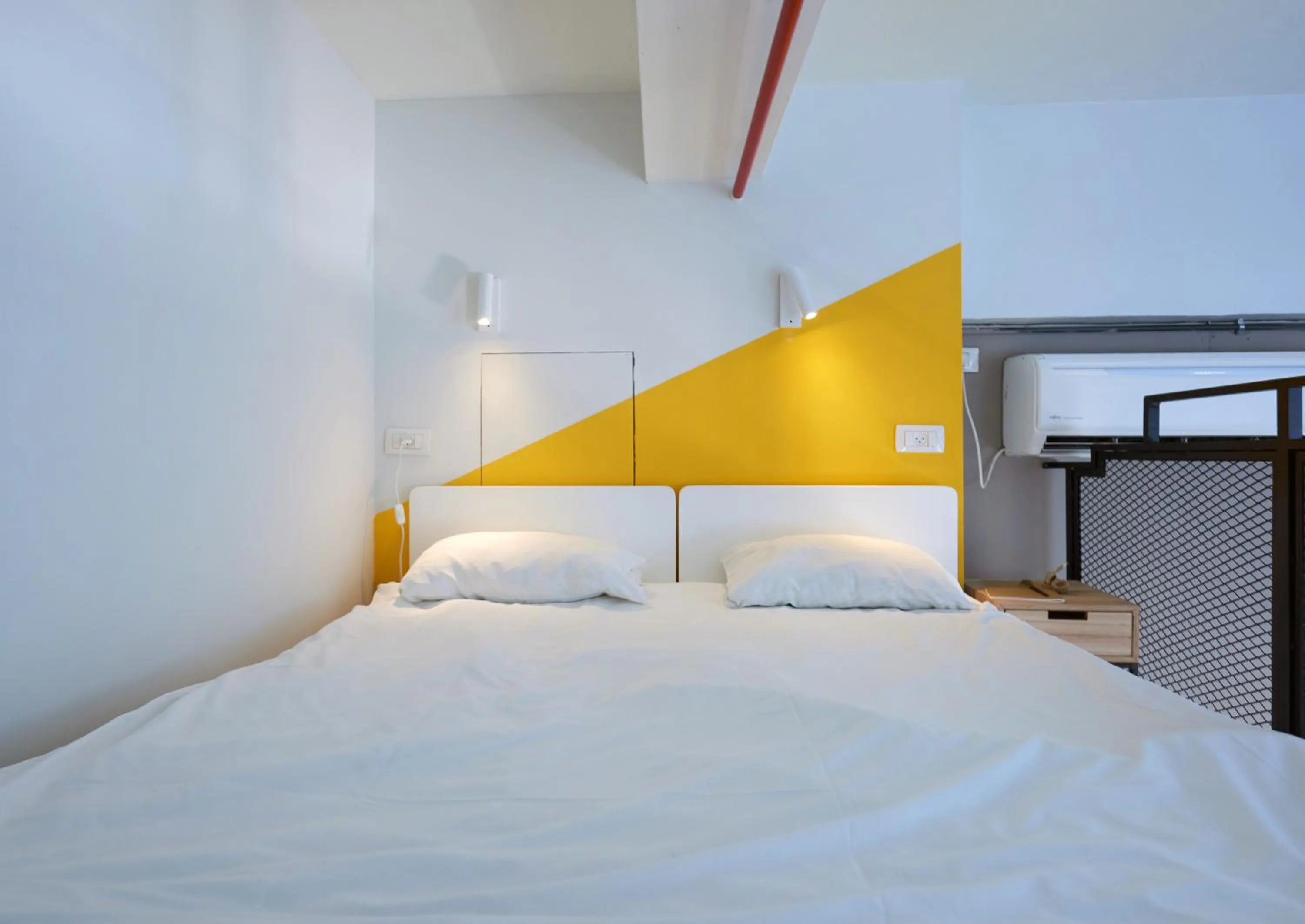 Bed in The Post Hostel Jerusalem