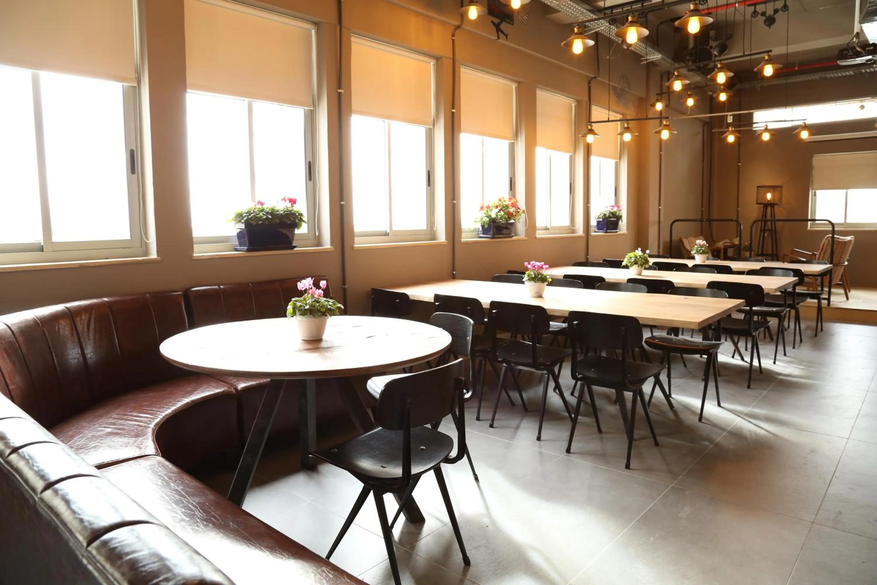 Lobby or reception in The Post Hostel Jerusalem