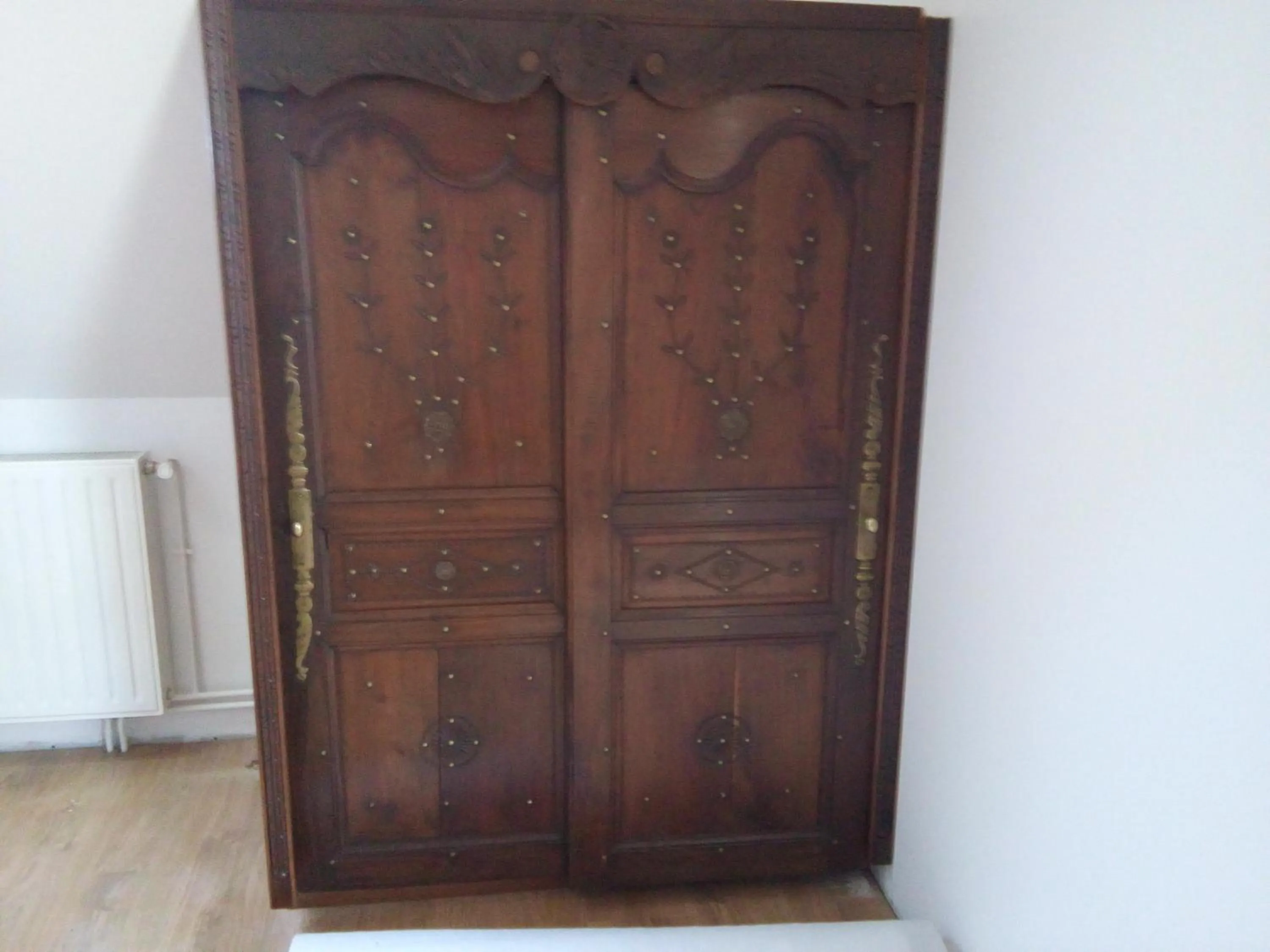 wardrobe in Le Bouthiry