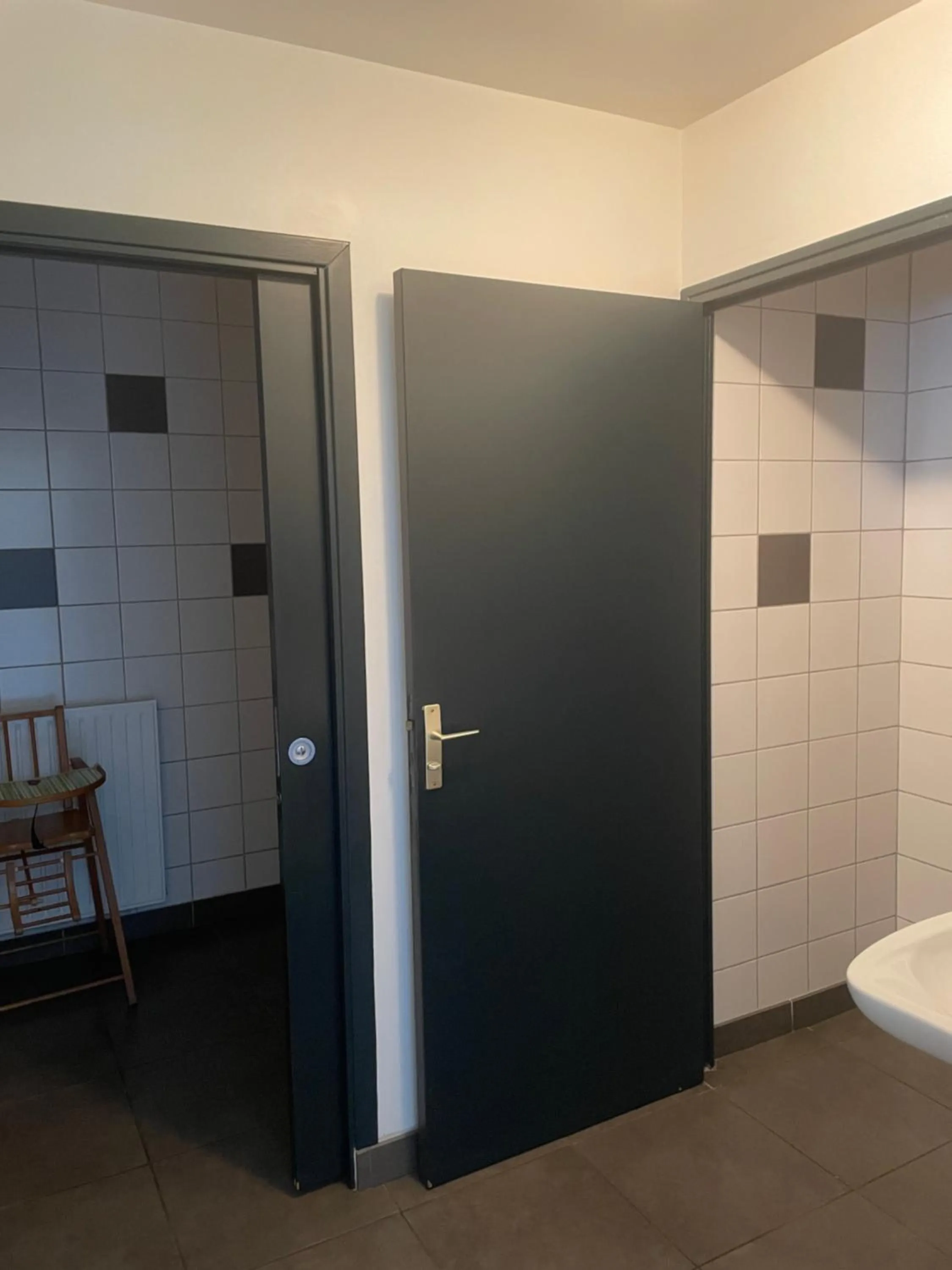 Toilet in Le Bouthiry