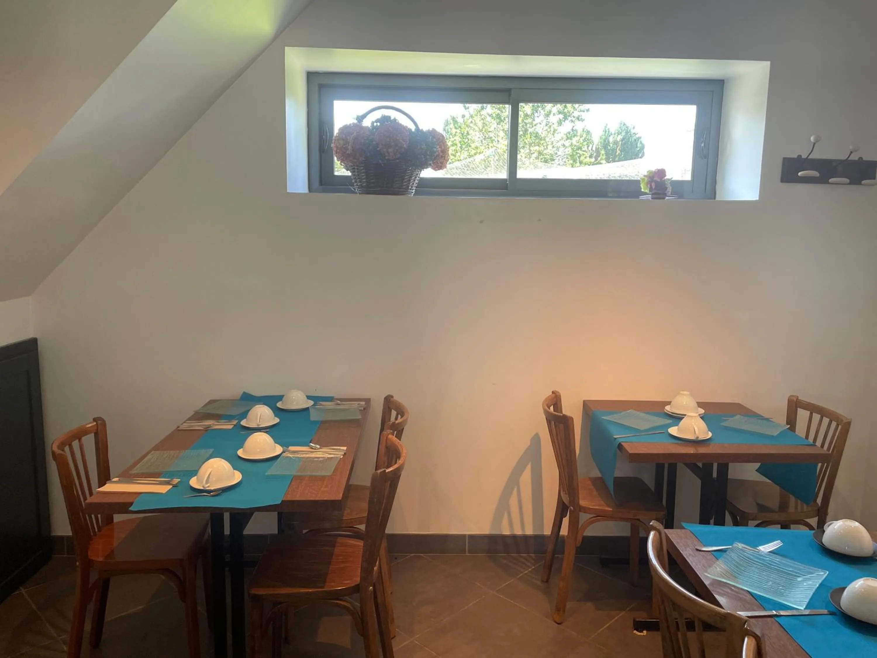 Breakfast in Le Bouthiry